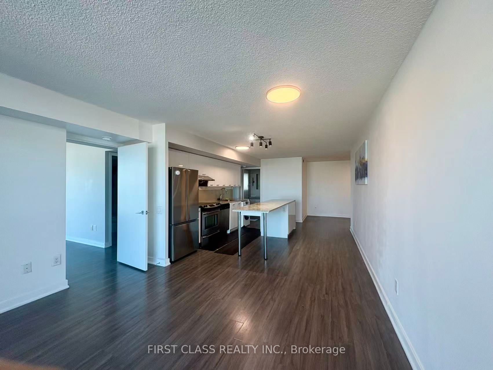 33 Singer Court 1511, Toronto, ON M2K 0B4