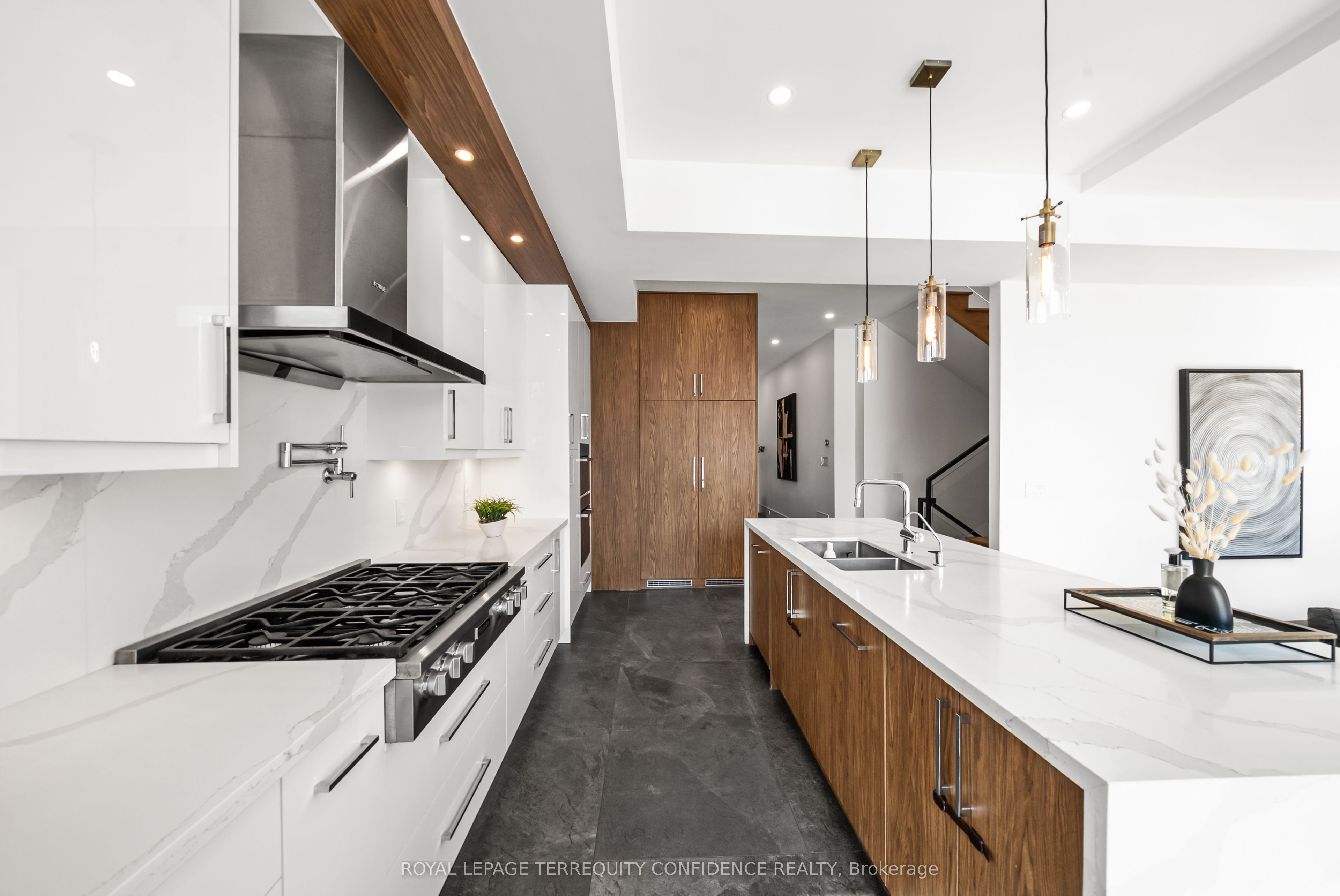 299 Hounslow Avenue, Toronto, ON M2R 1H4