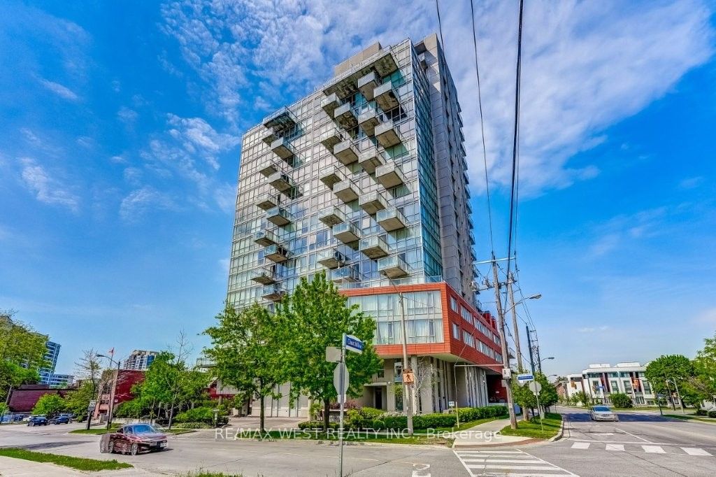 30 Canterbury Place 501, Toronto, ON M2N 0B9