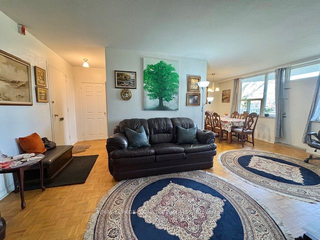 70 Old Sheppard Avenue 112, Toronto, ON M2J 3L6