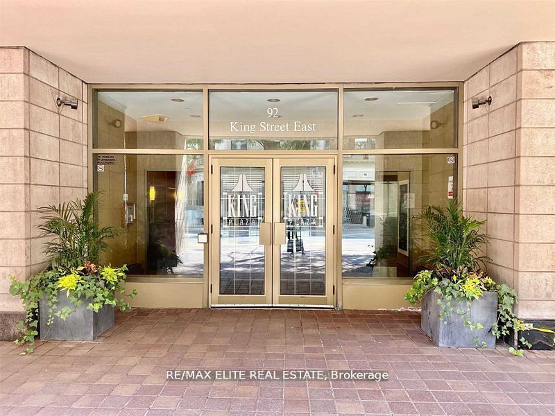 92 King Street E 612 & LB 46, Toronto, ON M5C 2V8