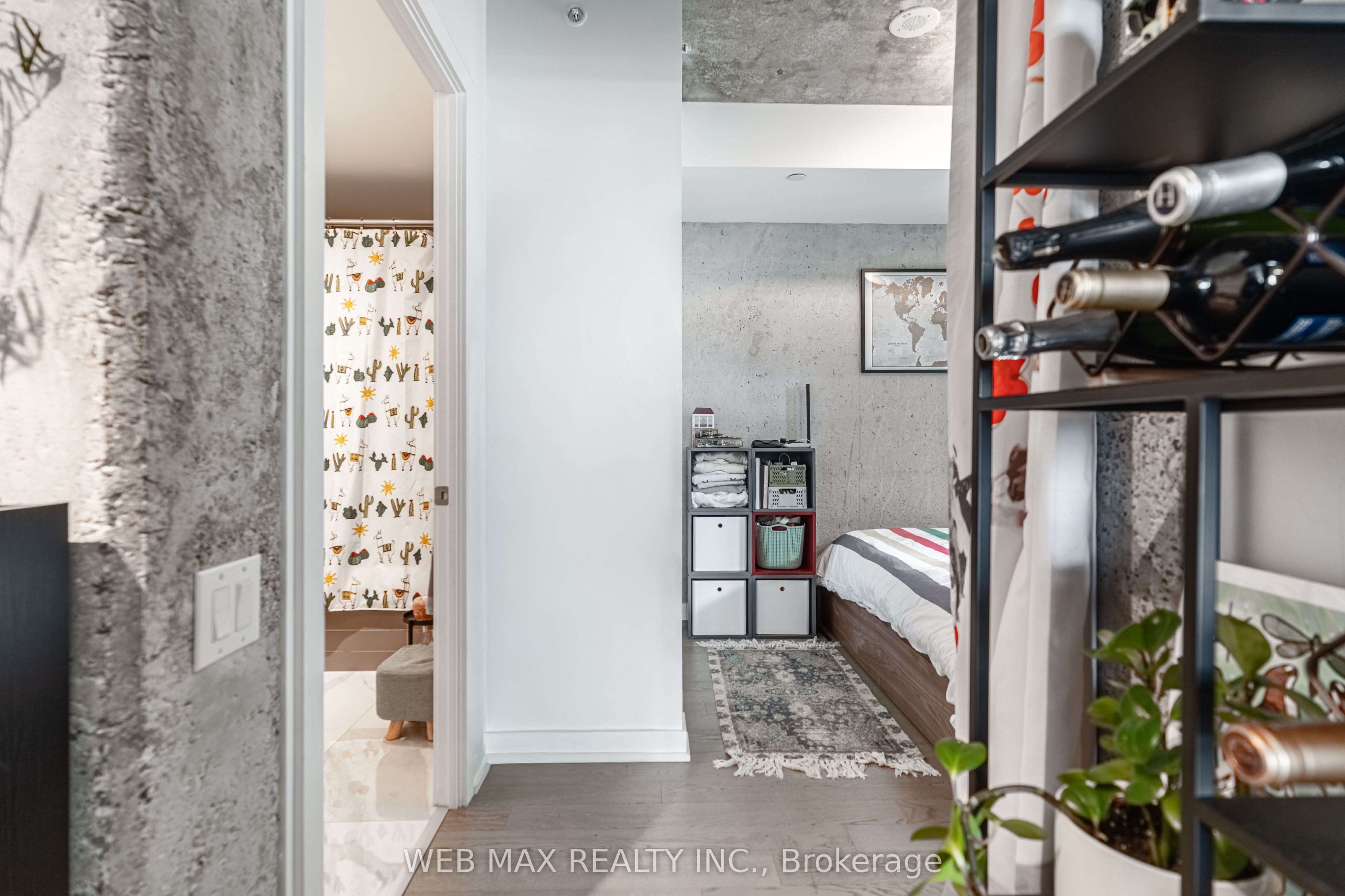 11 Charlotte Street 2102, Toronto, ON M5V 2H5