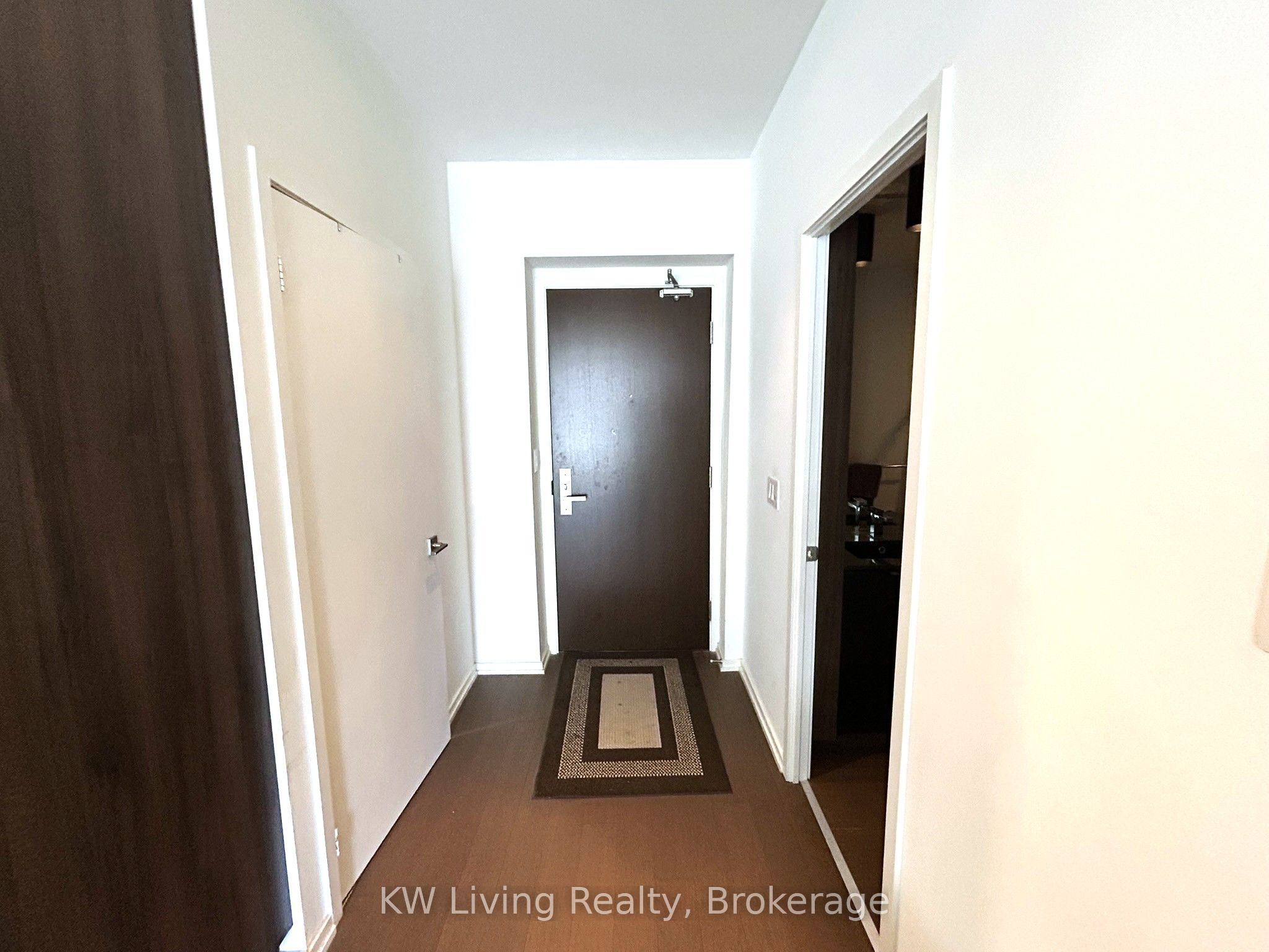 70 Temperance Street 2708, Toronto, ON M5H 0B1