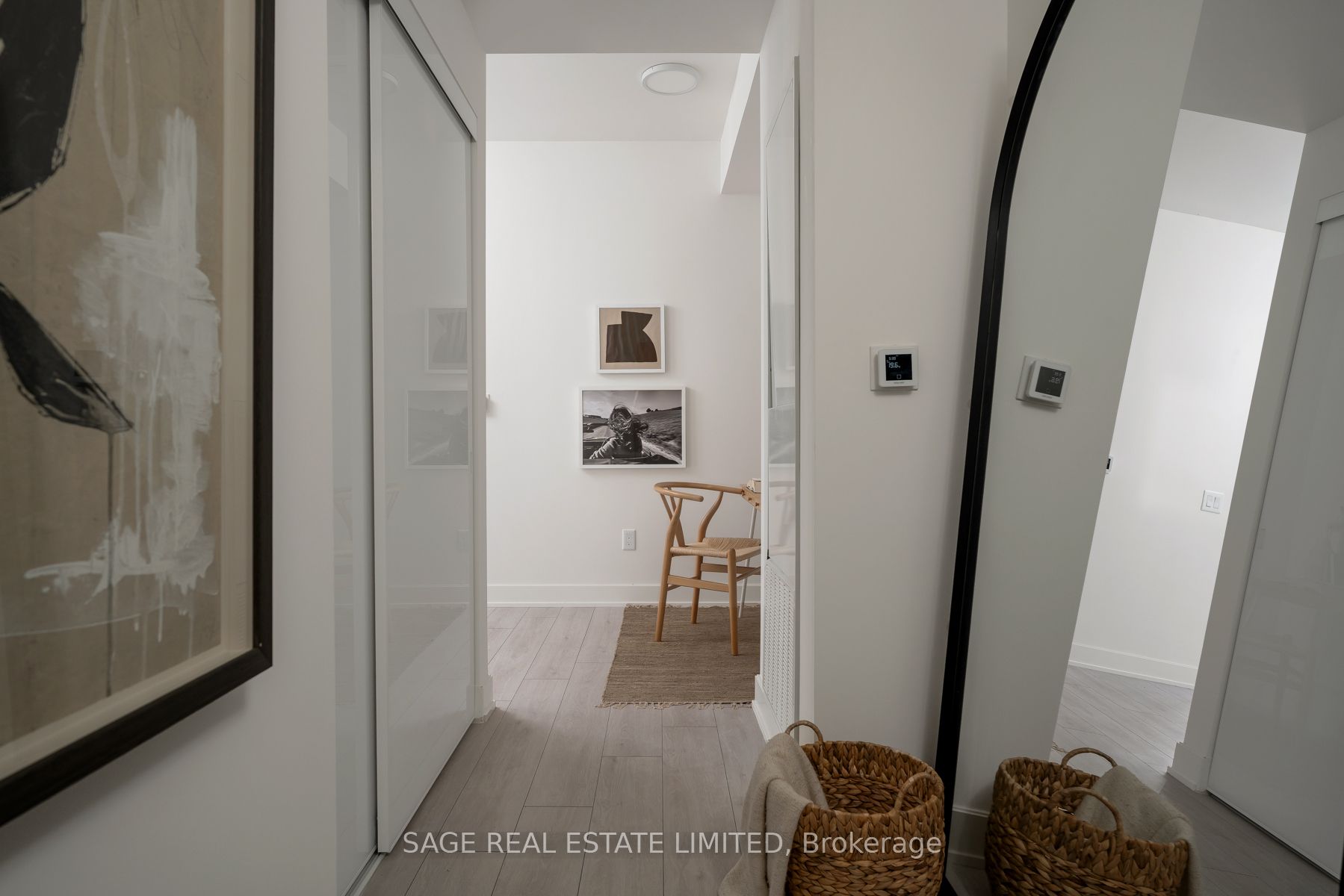 35 Mercer Street 1712, Toronto, ON M5V 1H2