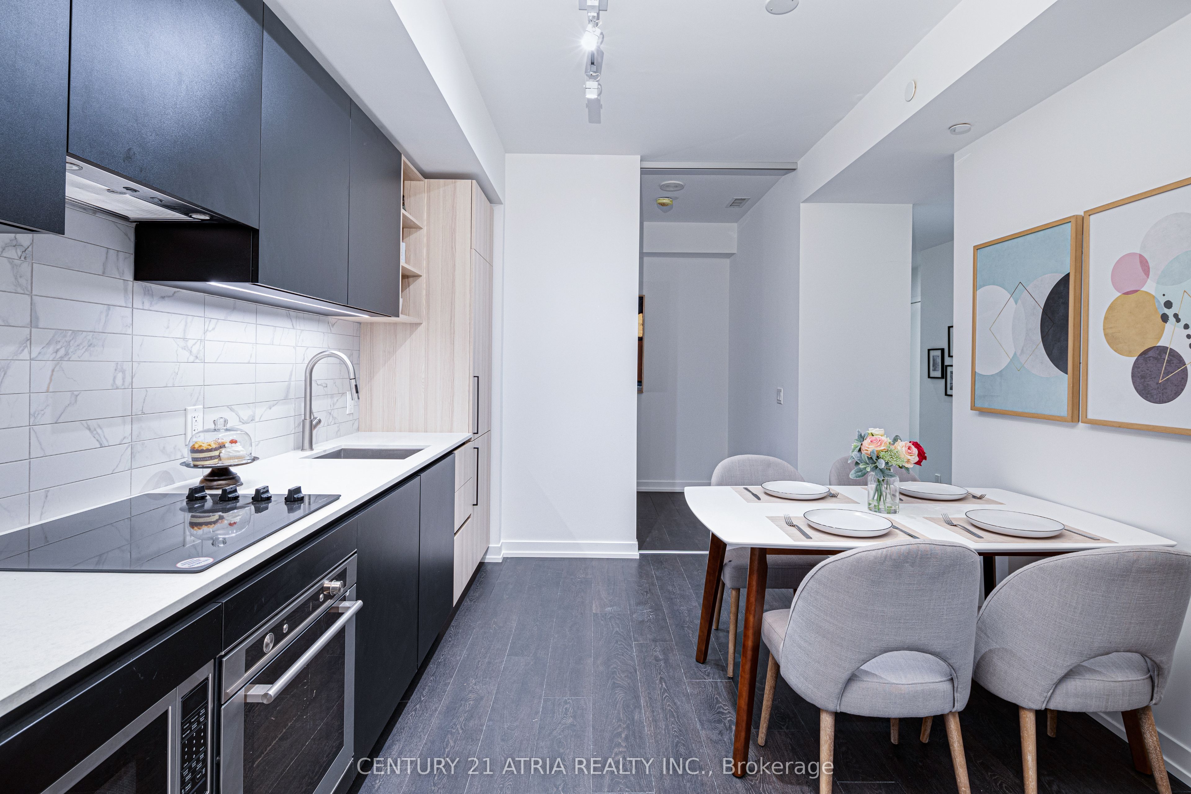 55 Mercer Street 322, Toronto, ON M5V 0W4