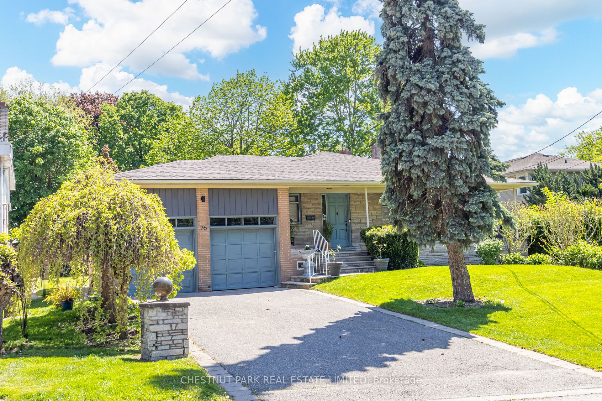 26 Hearthstone Crescent, Toronto, ON M2R 1G3