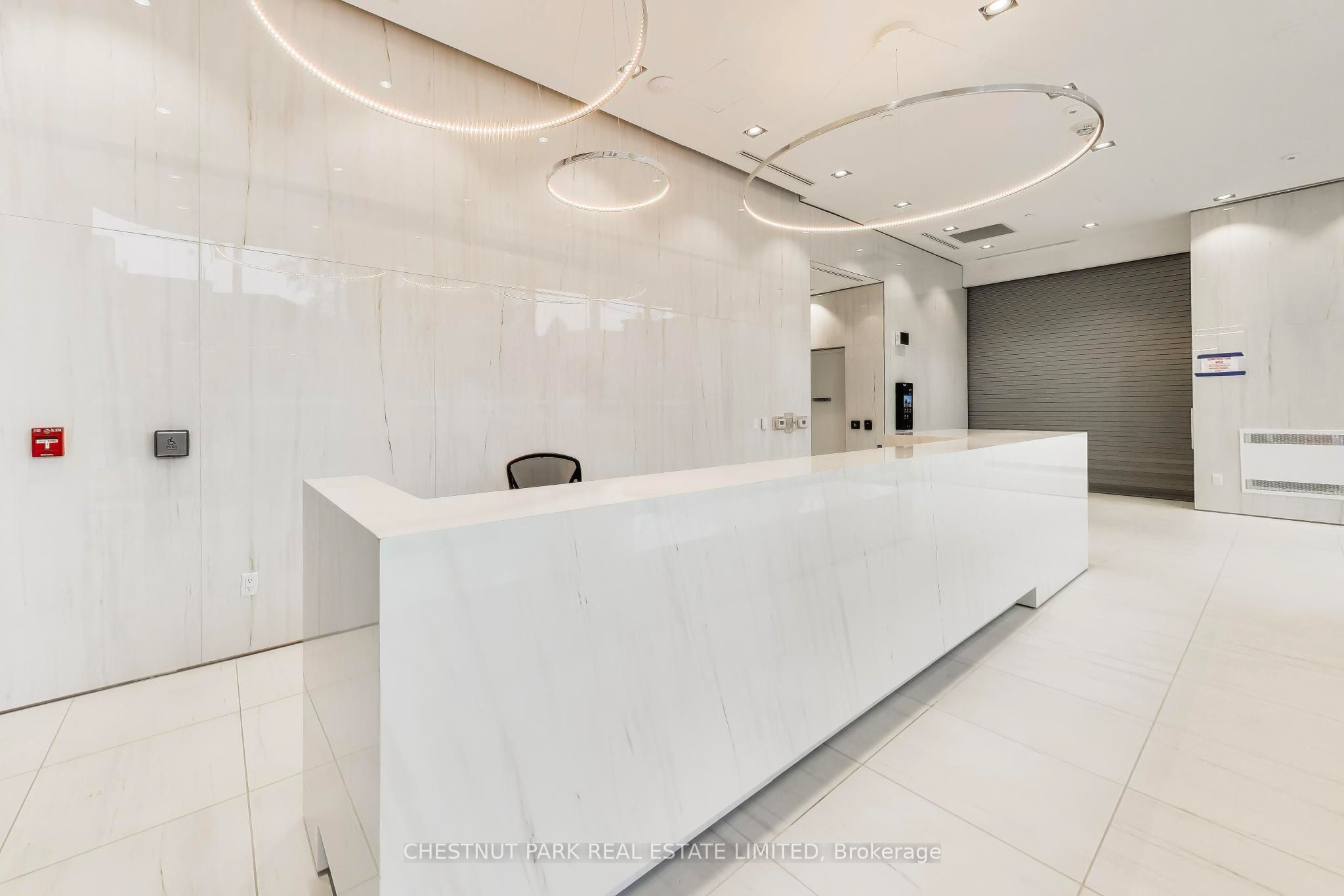 328 Dupont Street 901, Toronto, ON M5R 1V9