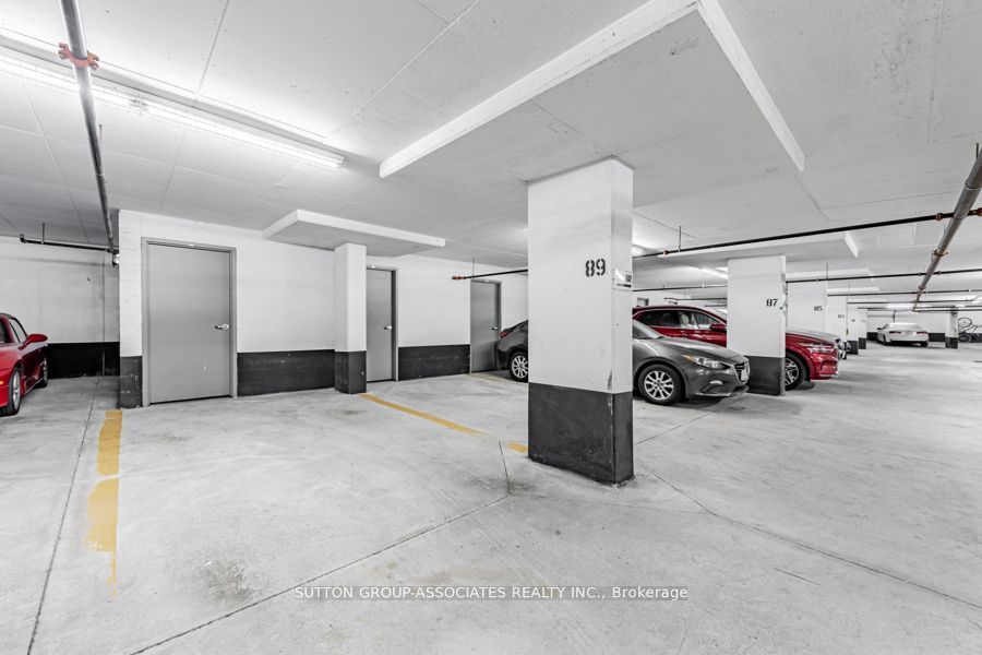 628 Fleet Street 110, Toronto, ON M5V 1A8