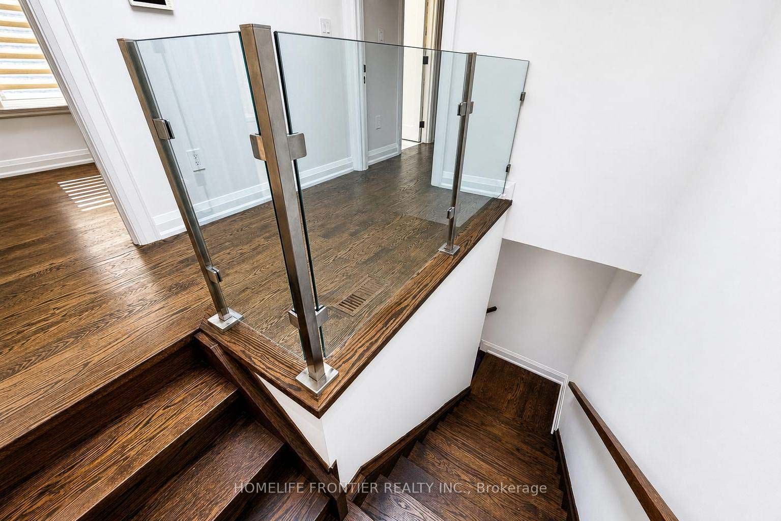 82 Cameron Avenue, Toronto, ON M2N 1E2