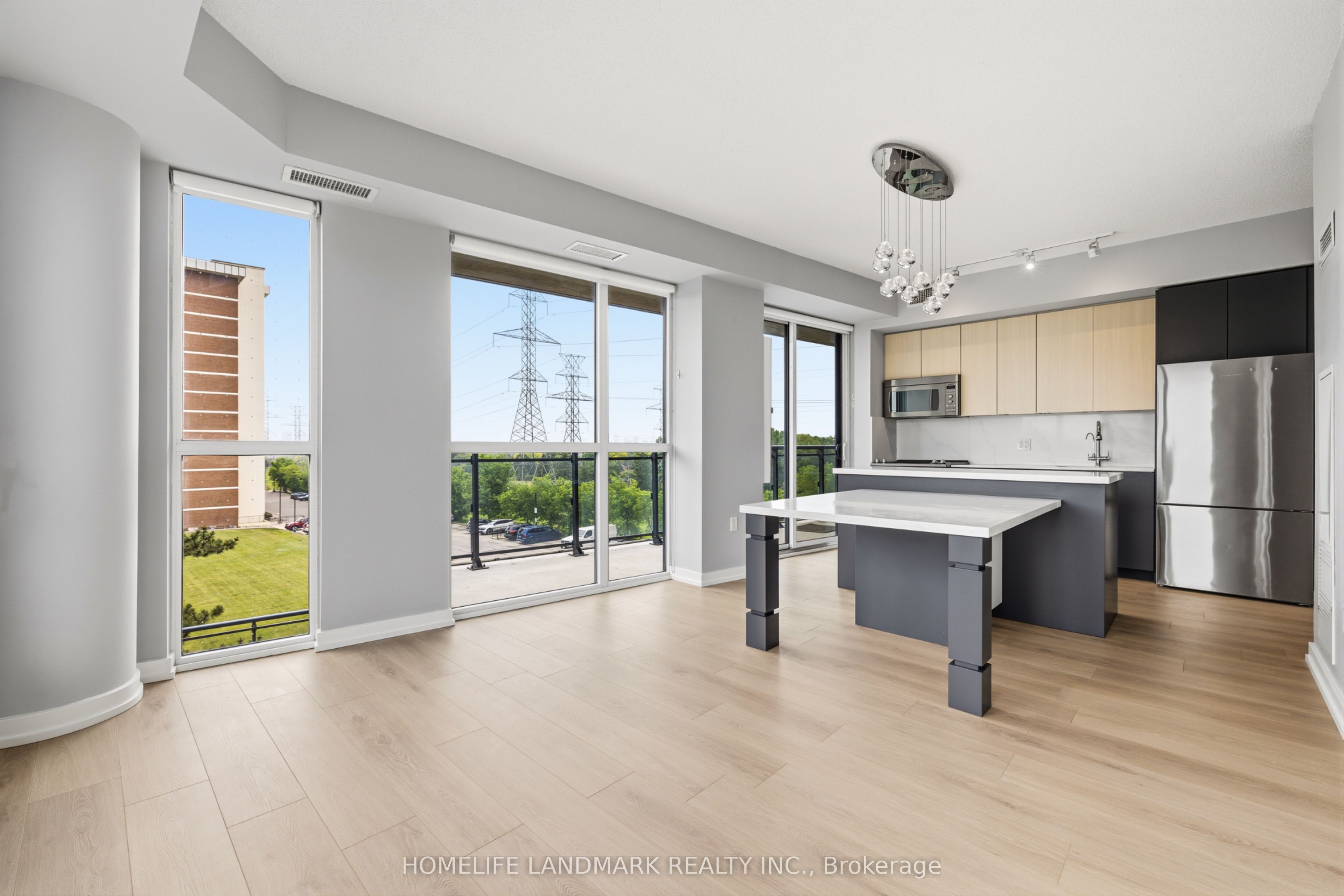 3237 Bayview Avenue 307, Toronto, ON M2K 0G1
