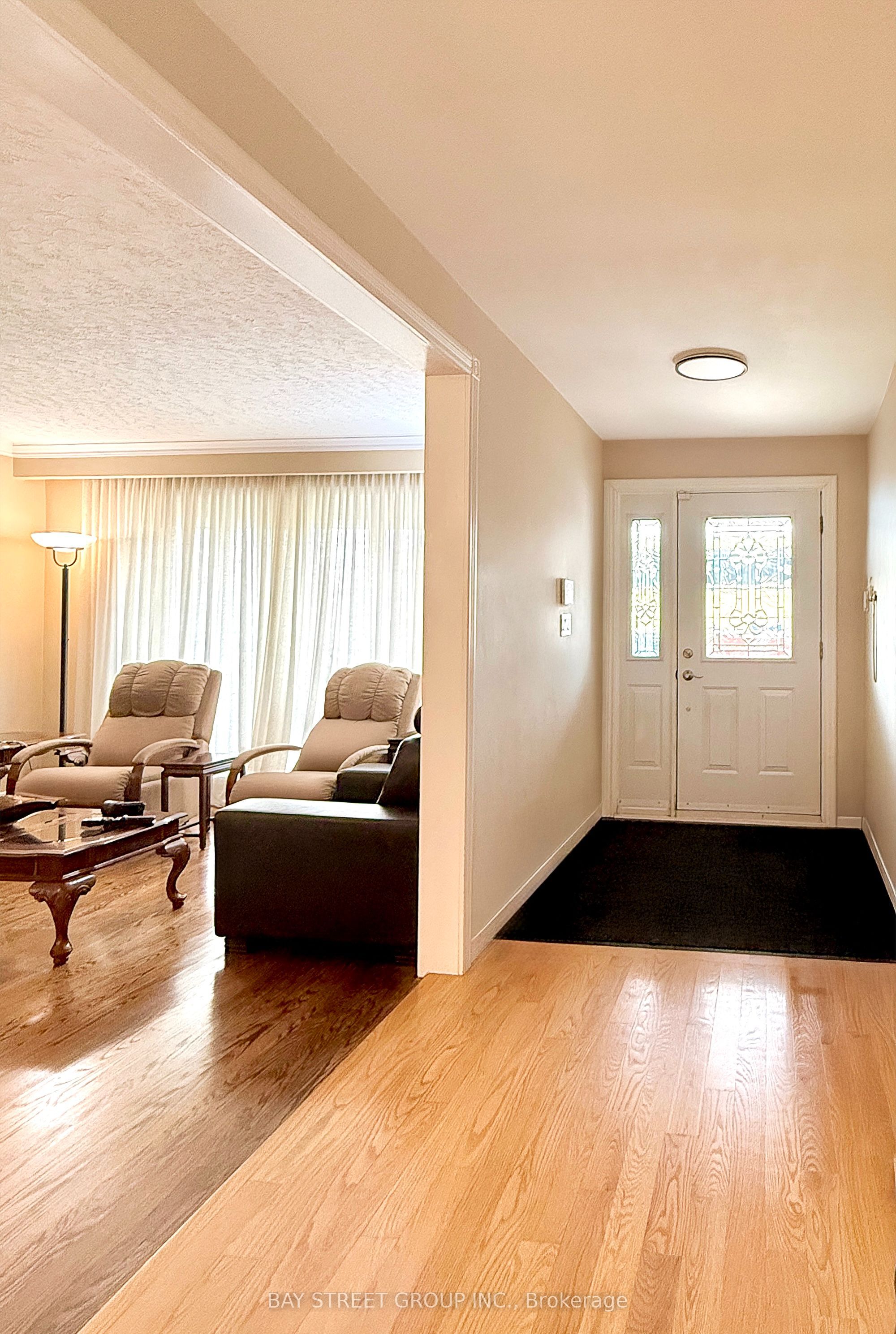 43 Appian Drive, Toronto, ON M2J 2P8