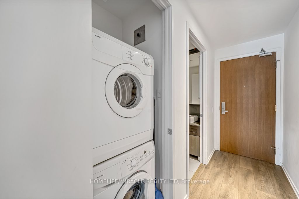 783 Bathurst Street 206, Toronto, ON M5S 0A8