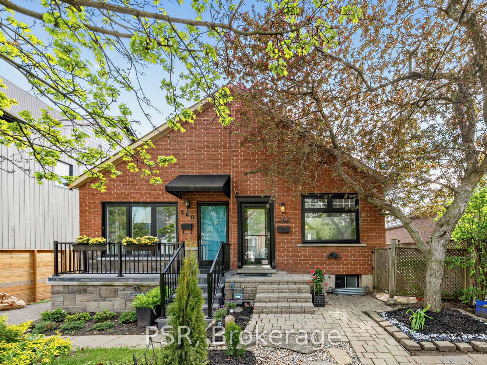 562 Arlington Avenue, Toronto, ON M6C 3A5