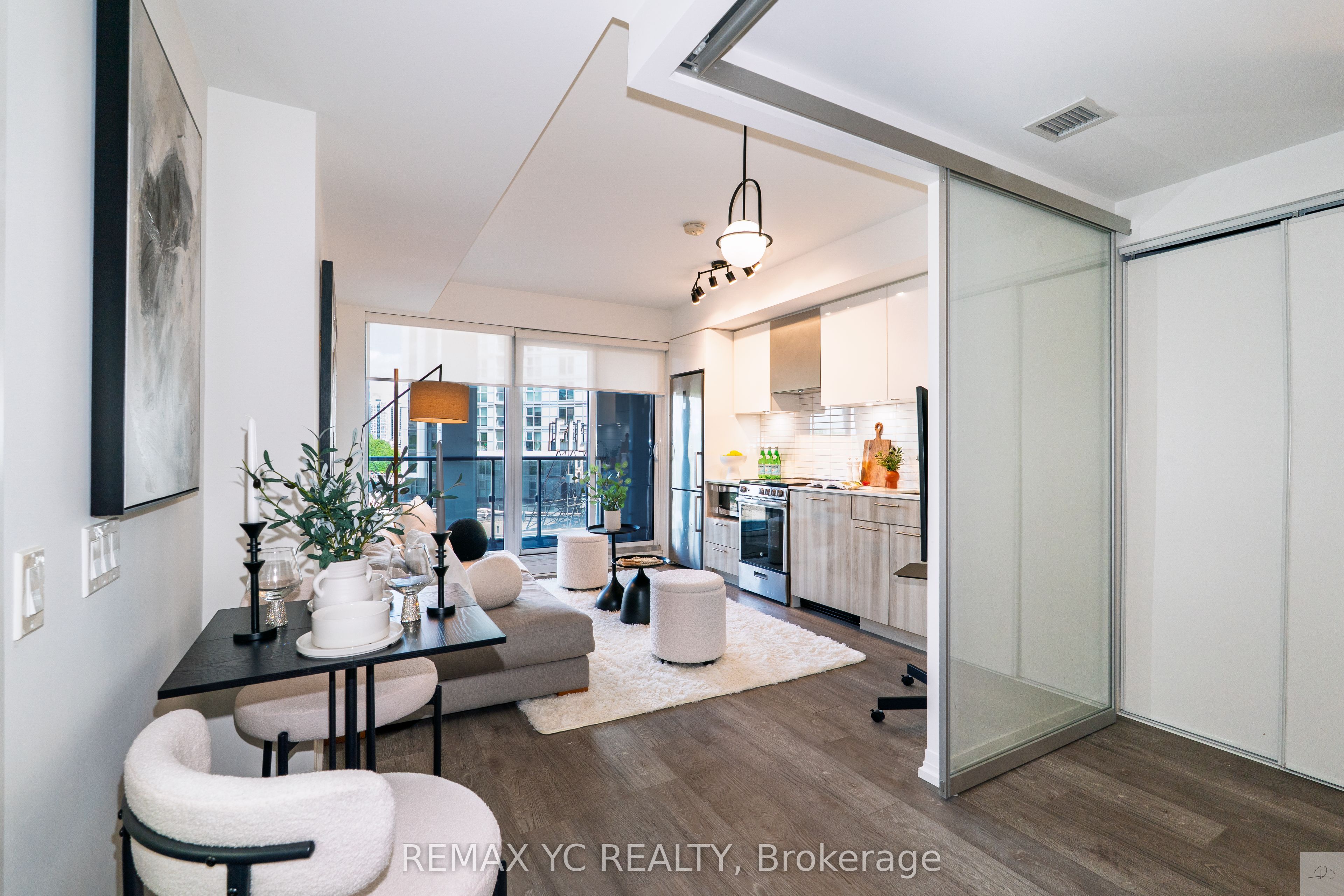 251 Jarvis Street 512, Toronto, ON M5B 0C3