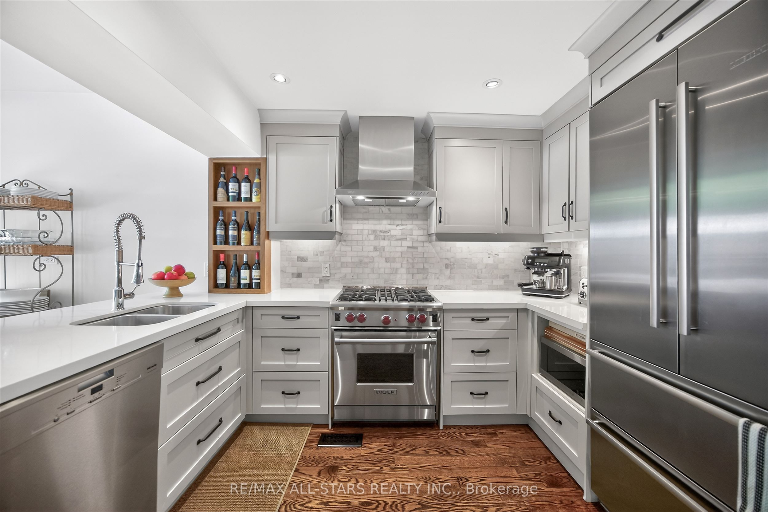 30 Edgewood Crescent, Toronto, ON M4W 3A9