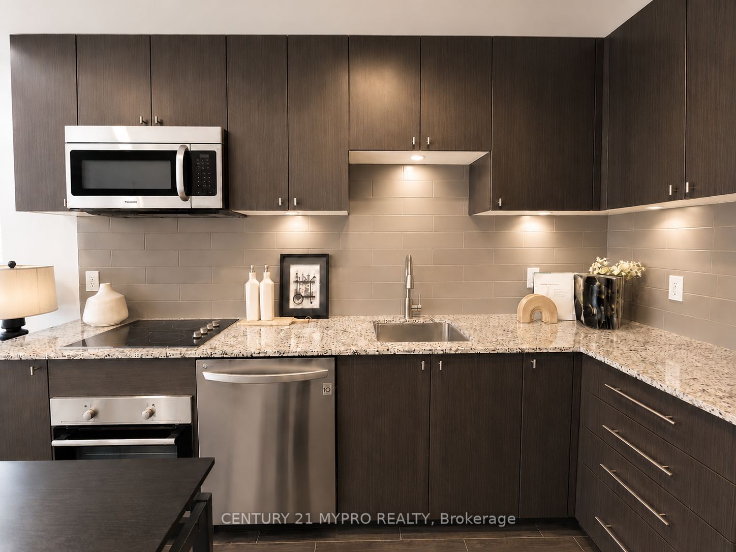 18 Rean Drive 624, Toronto, ON M2K 0C7