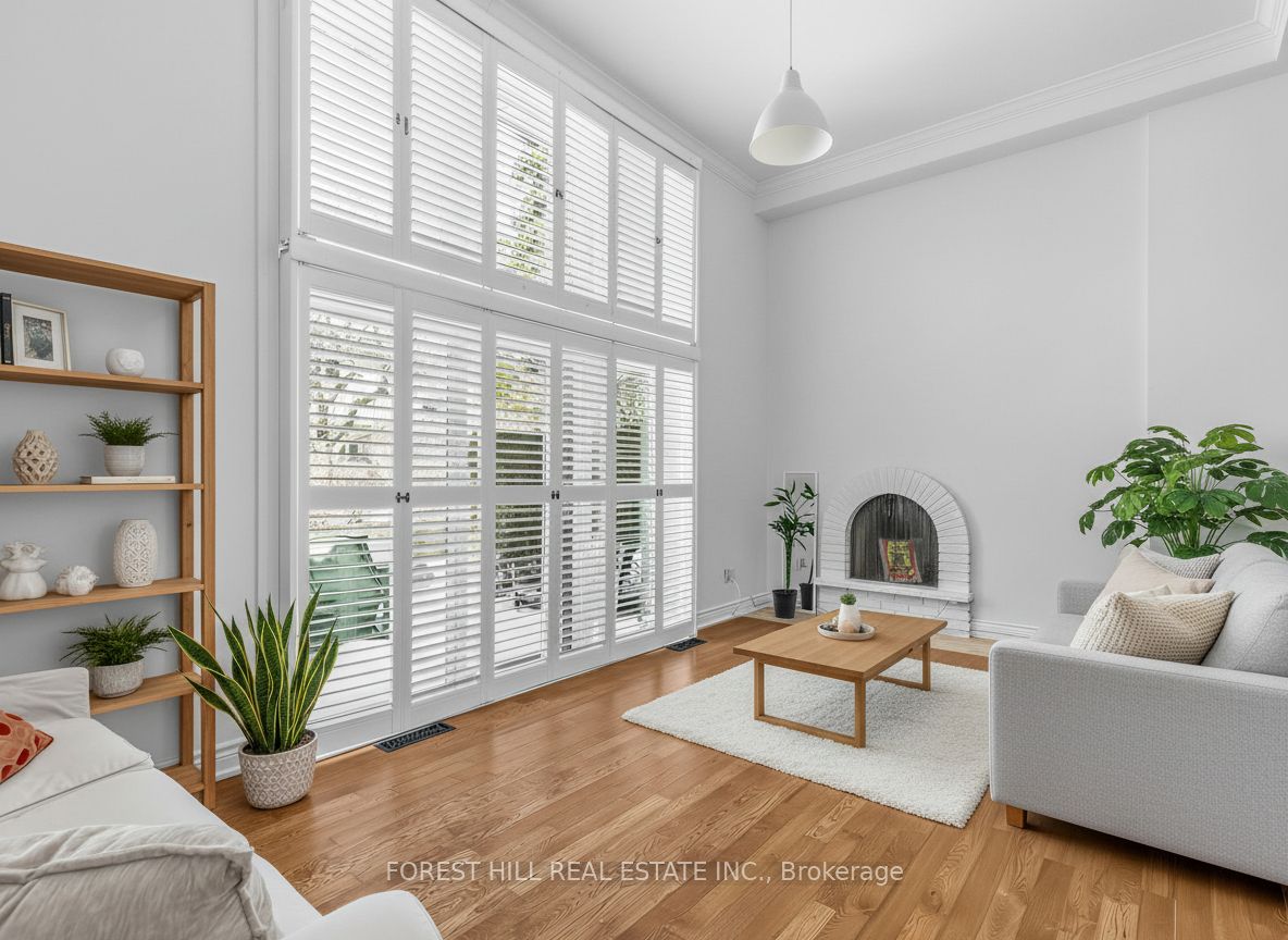 81 Scenic Mill Way, Toronto, ON M2L 1S9