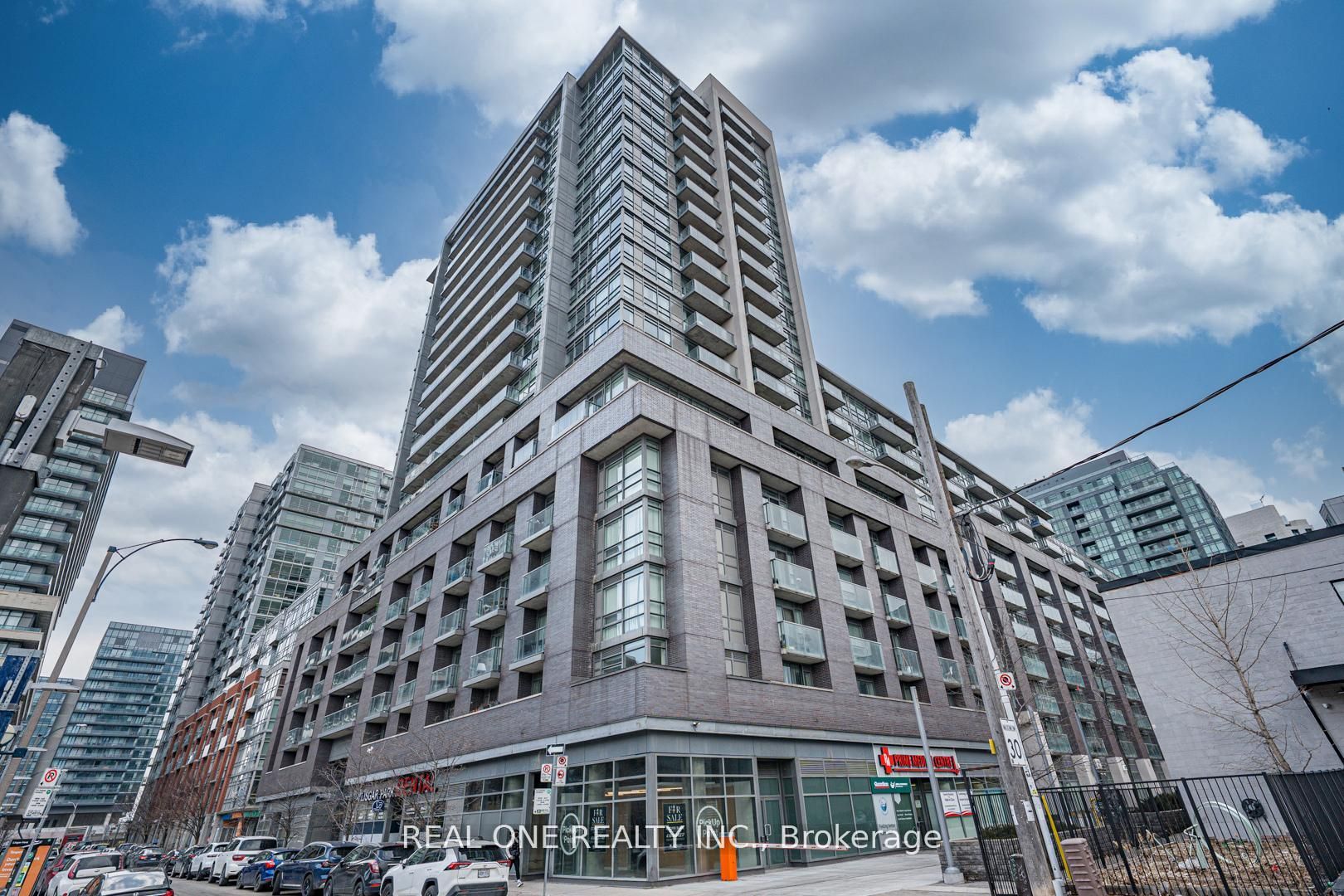 68 Abell Street 846, Toronto, ON M6J 0B1