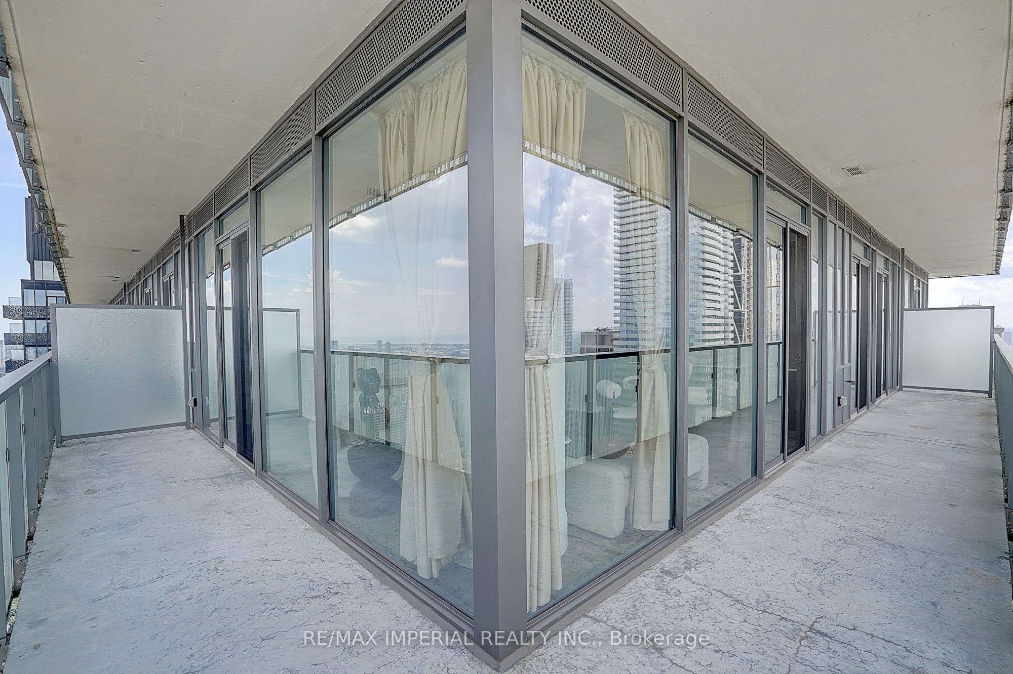 50 Charles Street E LPH4907, Toronto, ON M4Y 0C3