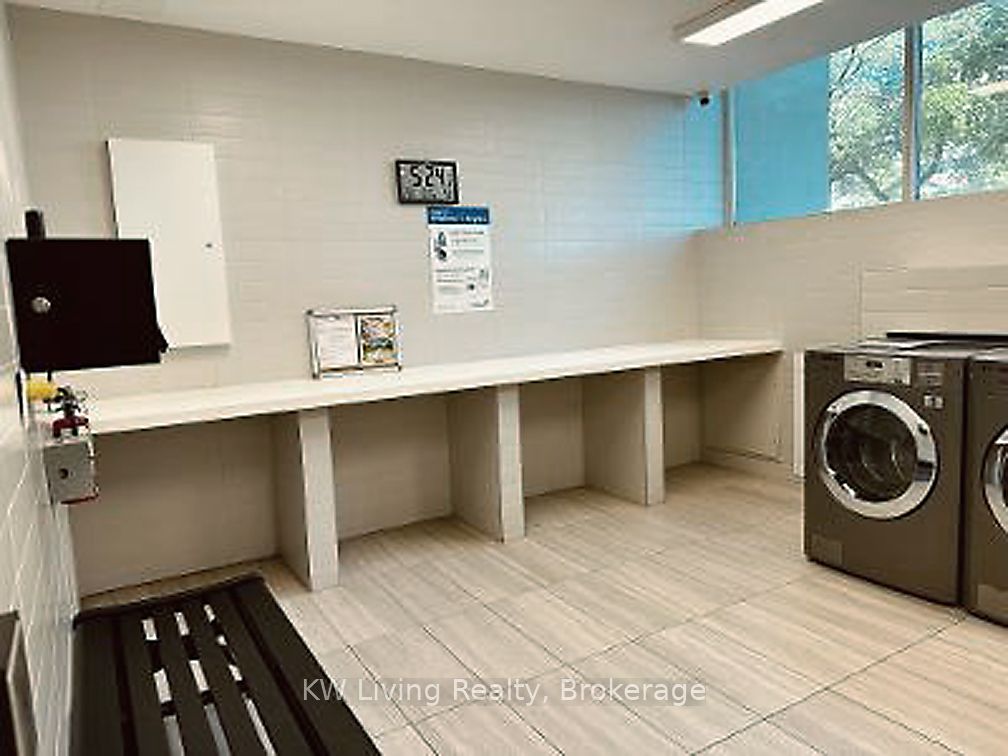 715 Don Mills Road 1604, Toronto, ON M5C 1S5