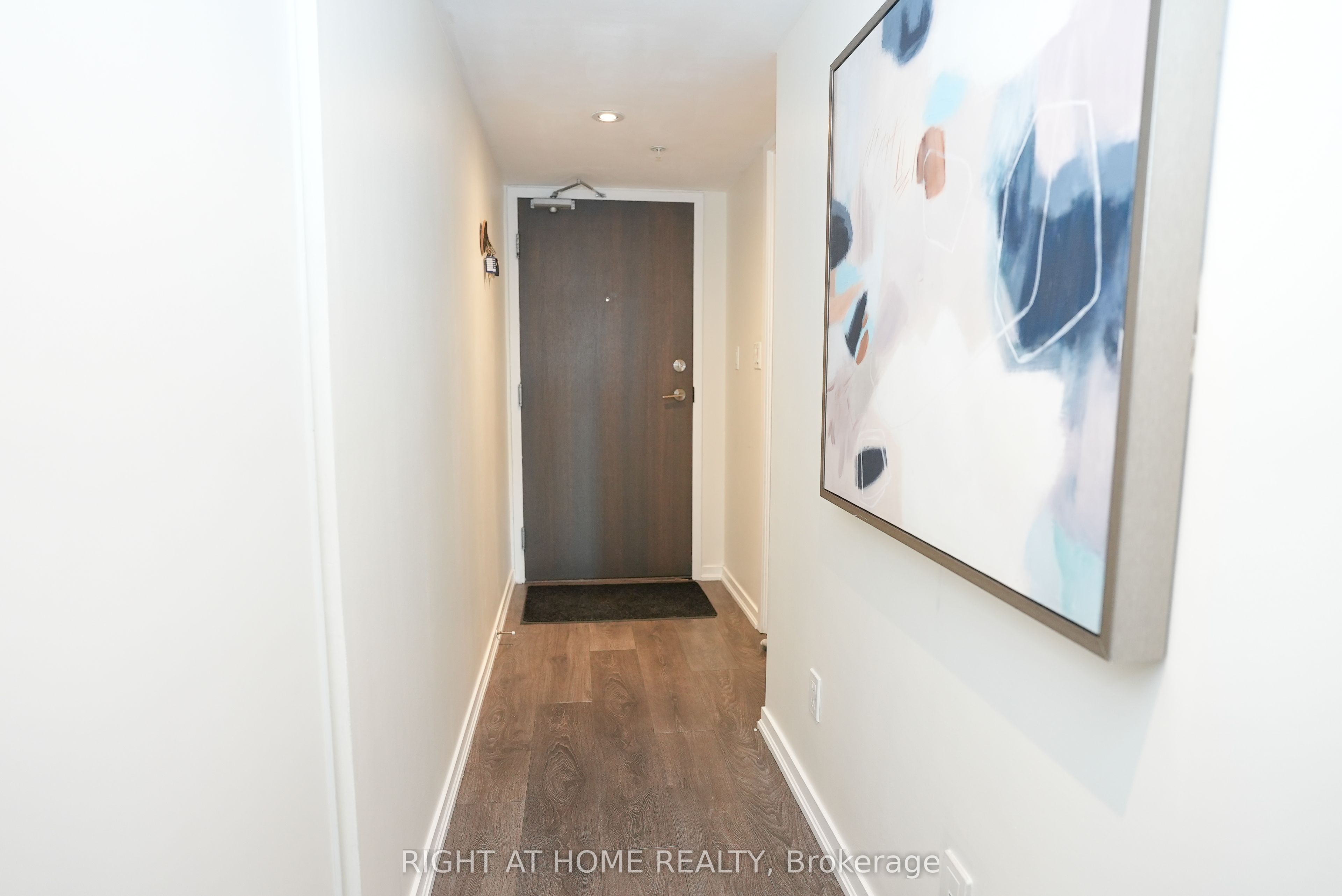 68 Abell Street 938, Toronto, ON M6J 0B1