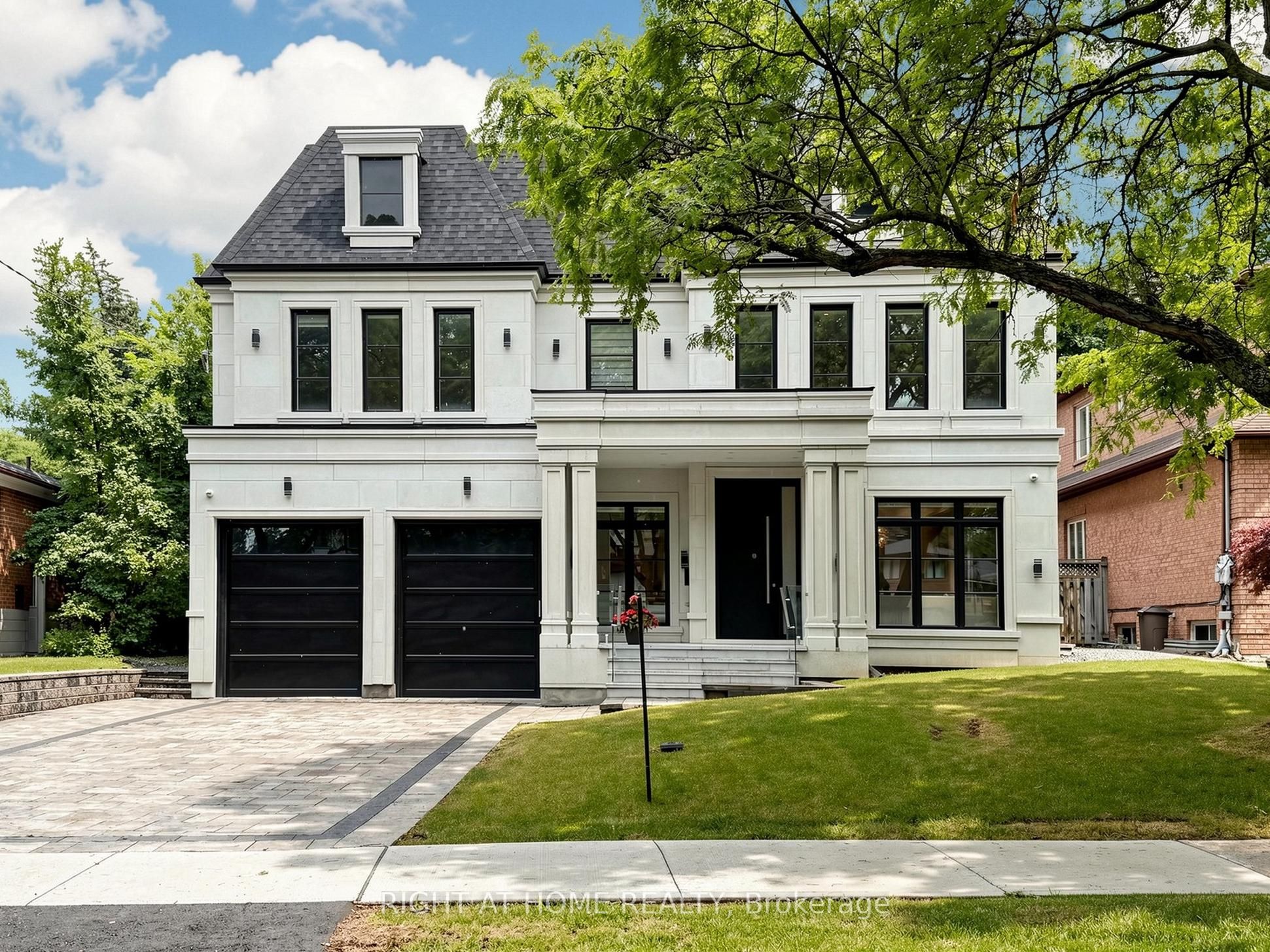 69 Centre Avenue, Toronto, ON M2M 2L4