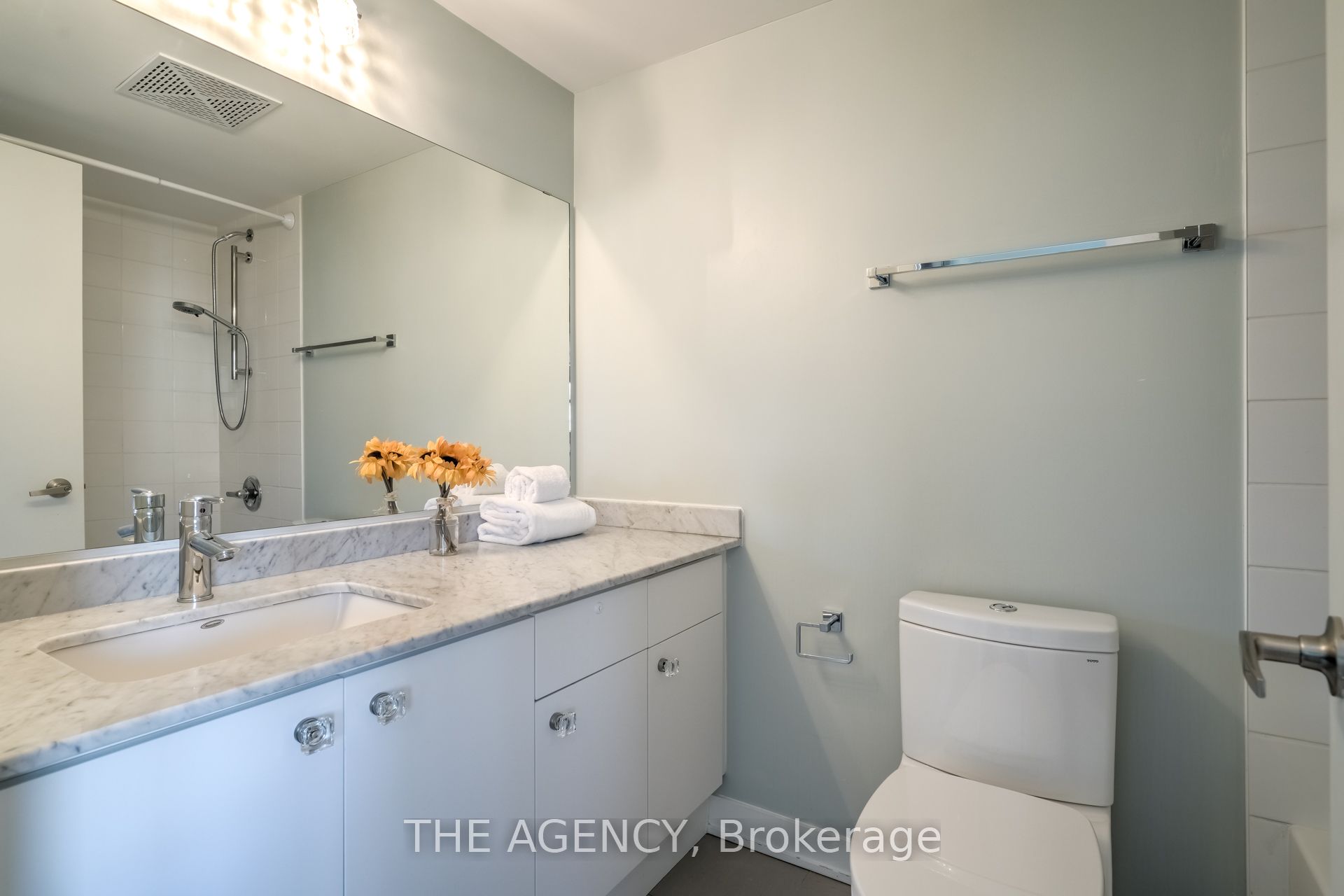 20 Cole Street, Toronto, ON M5A 0A3