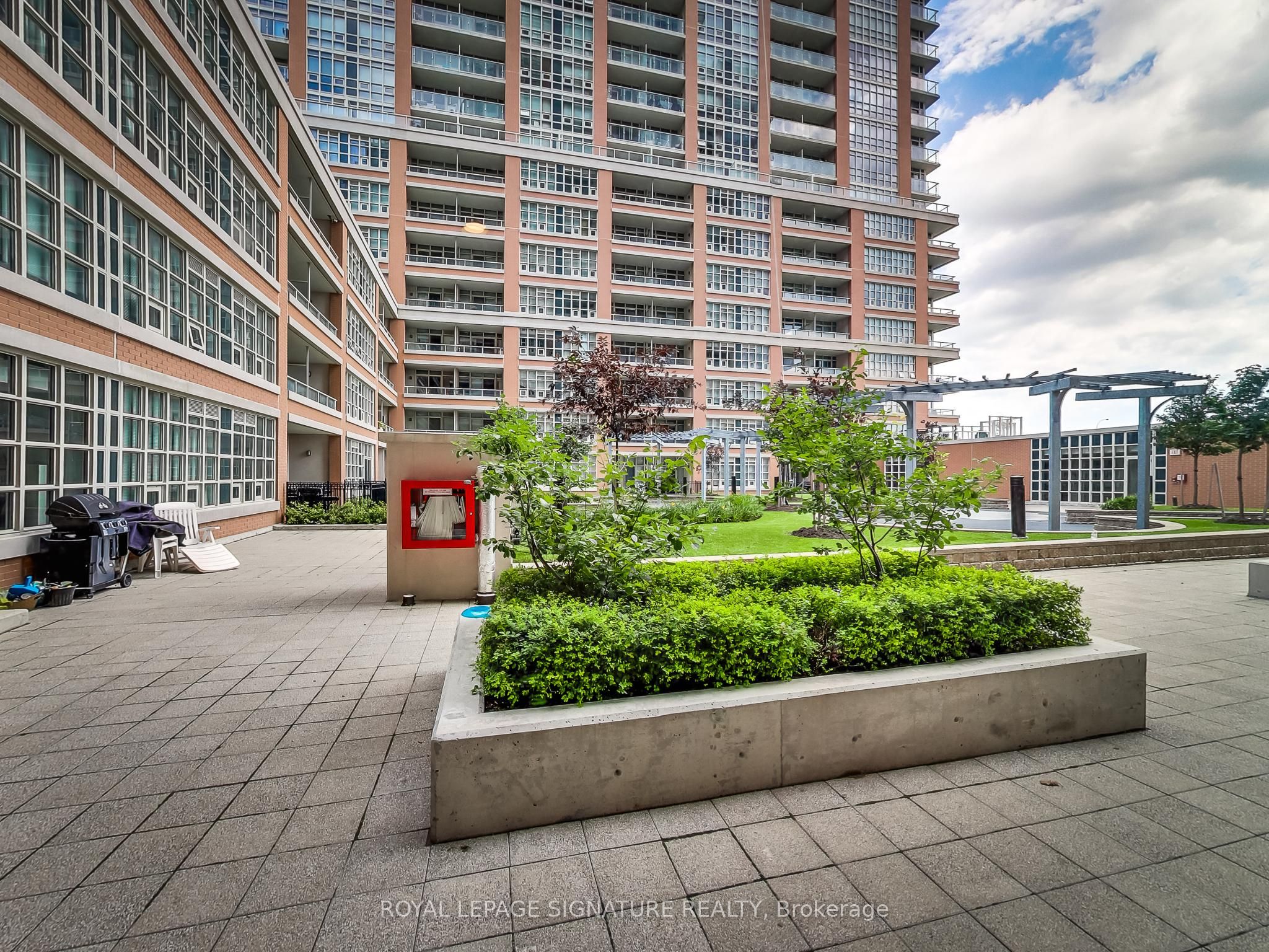 85 East Liberty Street 701, Toronto, ON M6K 3R4