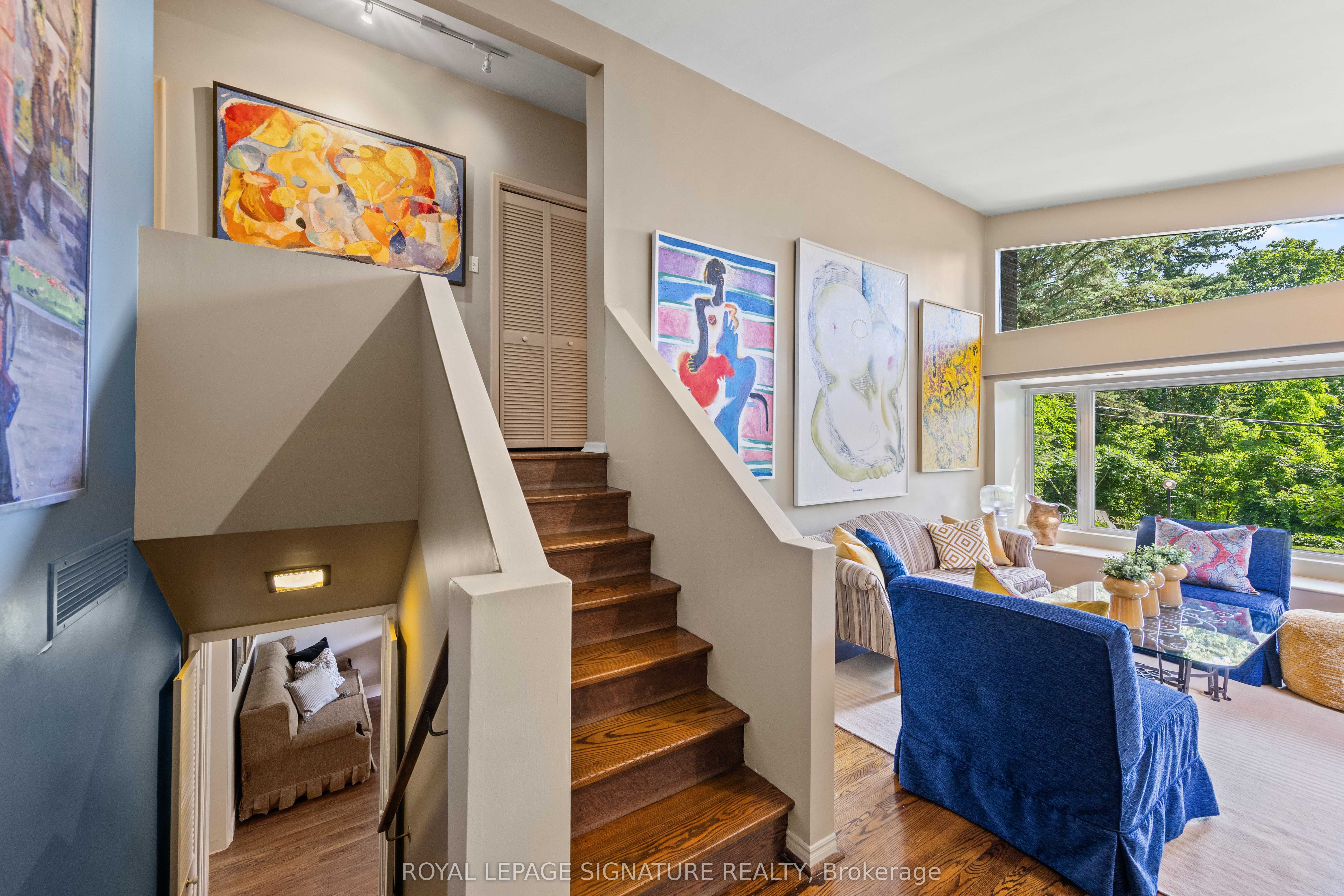 29 Farmcote Road, Toronto, ON M3B 2Z6