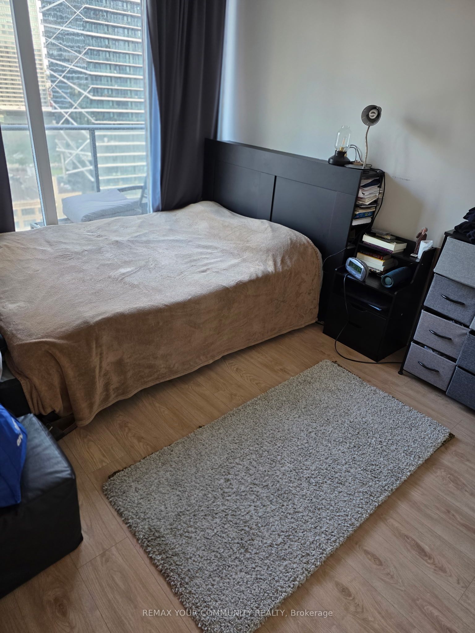 126 Simcoe Street 1809, Toronto, ON M5H 4E6