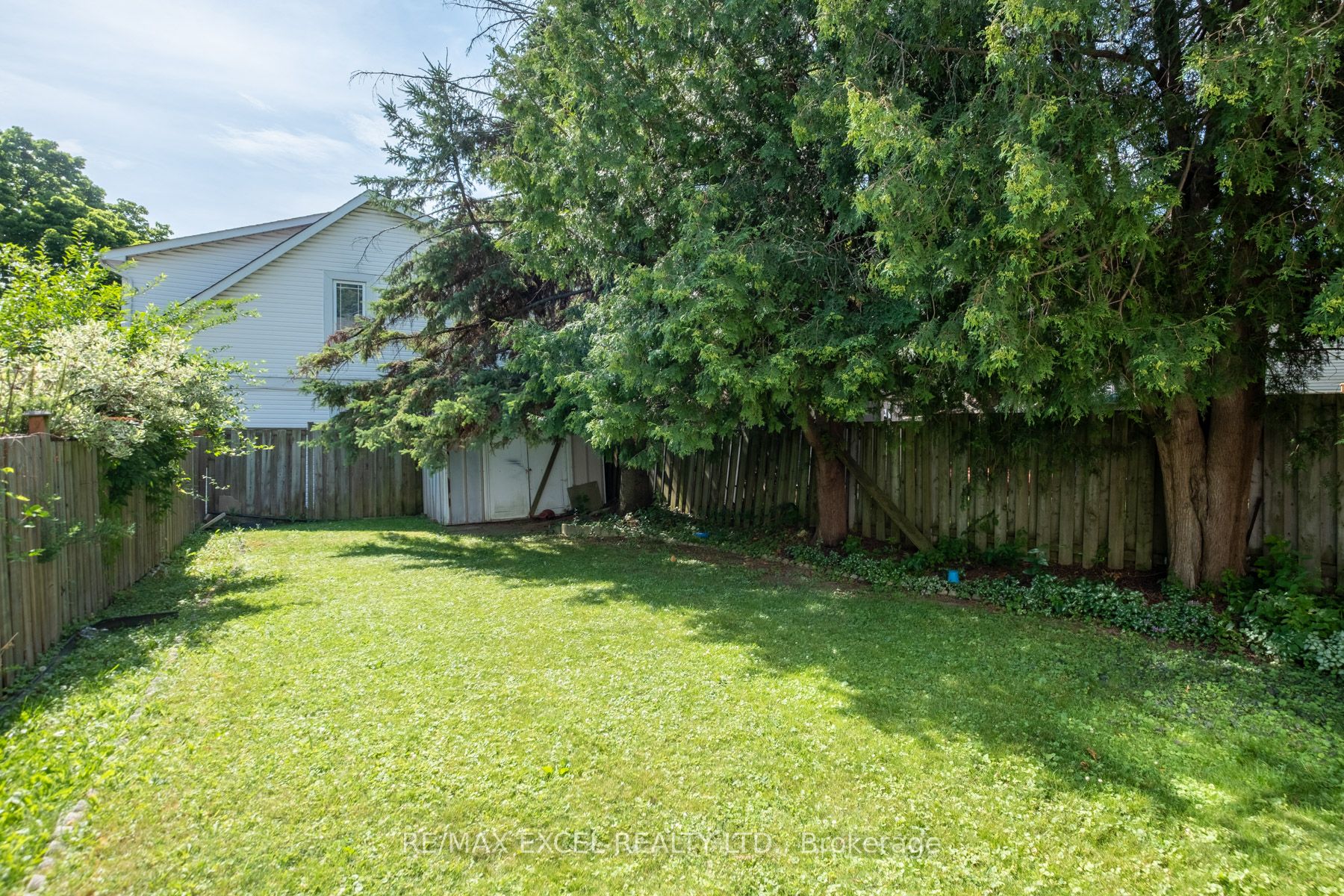 9 Applegate Crescent, Toronto, ON M2H 2R5
