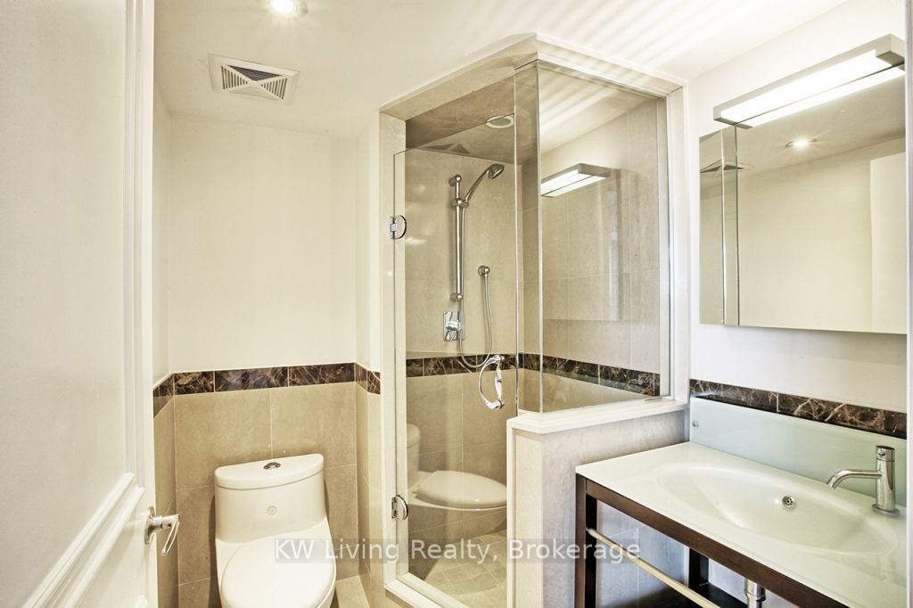 650 Sheppard Avenue E PH13, Toronto, ON M2K 3E4