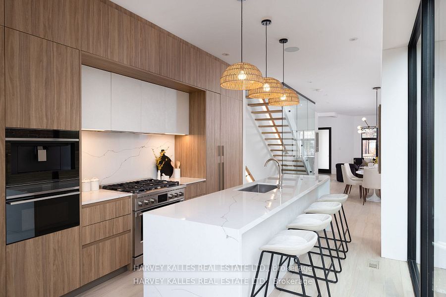 140 Harrison Street, Toronto, ON M6J 2A4