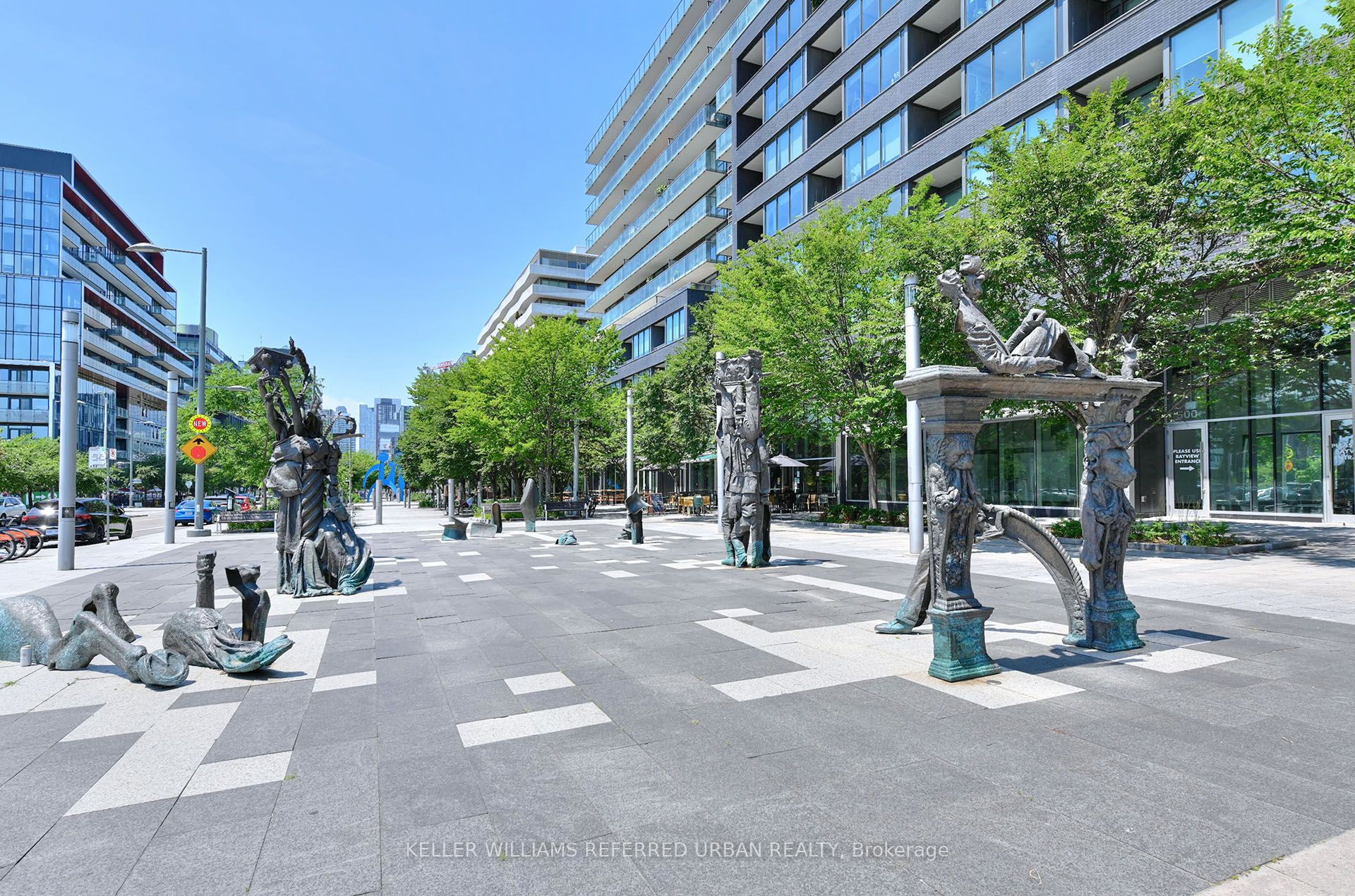 120 Bayview Avenue N817, Toronto, ON M5A 0G4