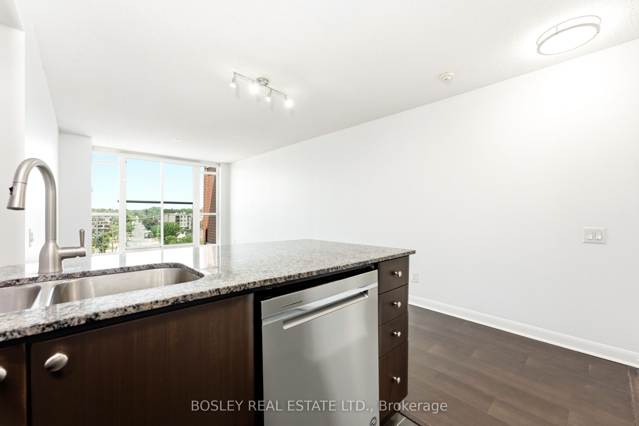 525 Wilson Avenue 633, Toronto, ON M3H 0A7