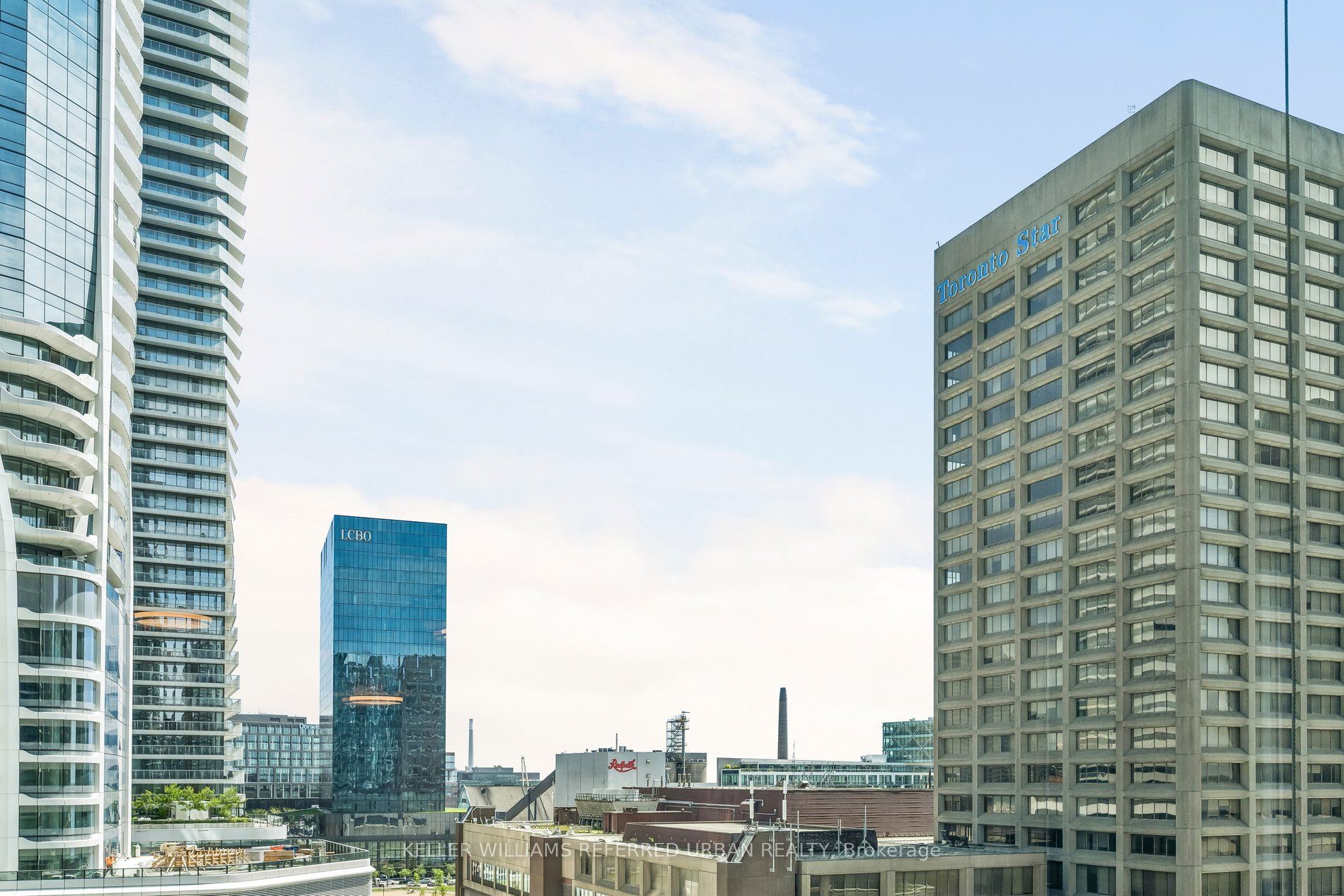 12 Yonge Street 1103, Toronto, ON M5E 1Z9