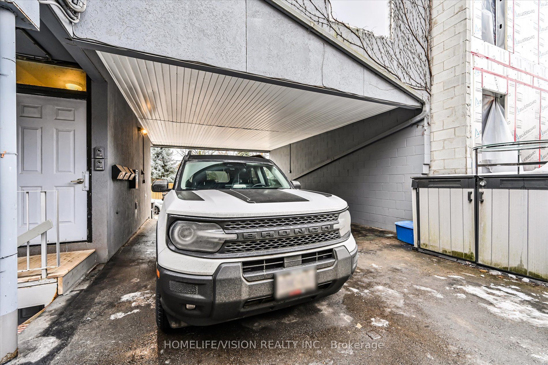 400 Summerhill Avenue, Toronto, ON M4W 2E4