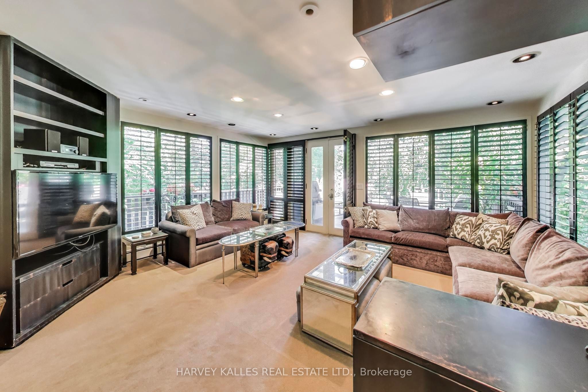 103 Vesta Drive, Toronto, ON M5P 2Z8