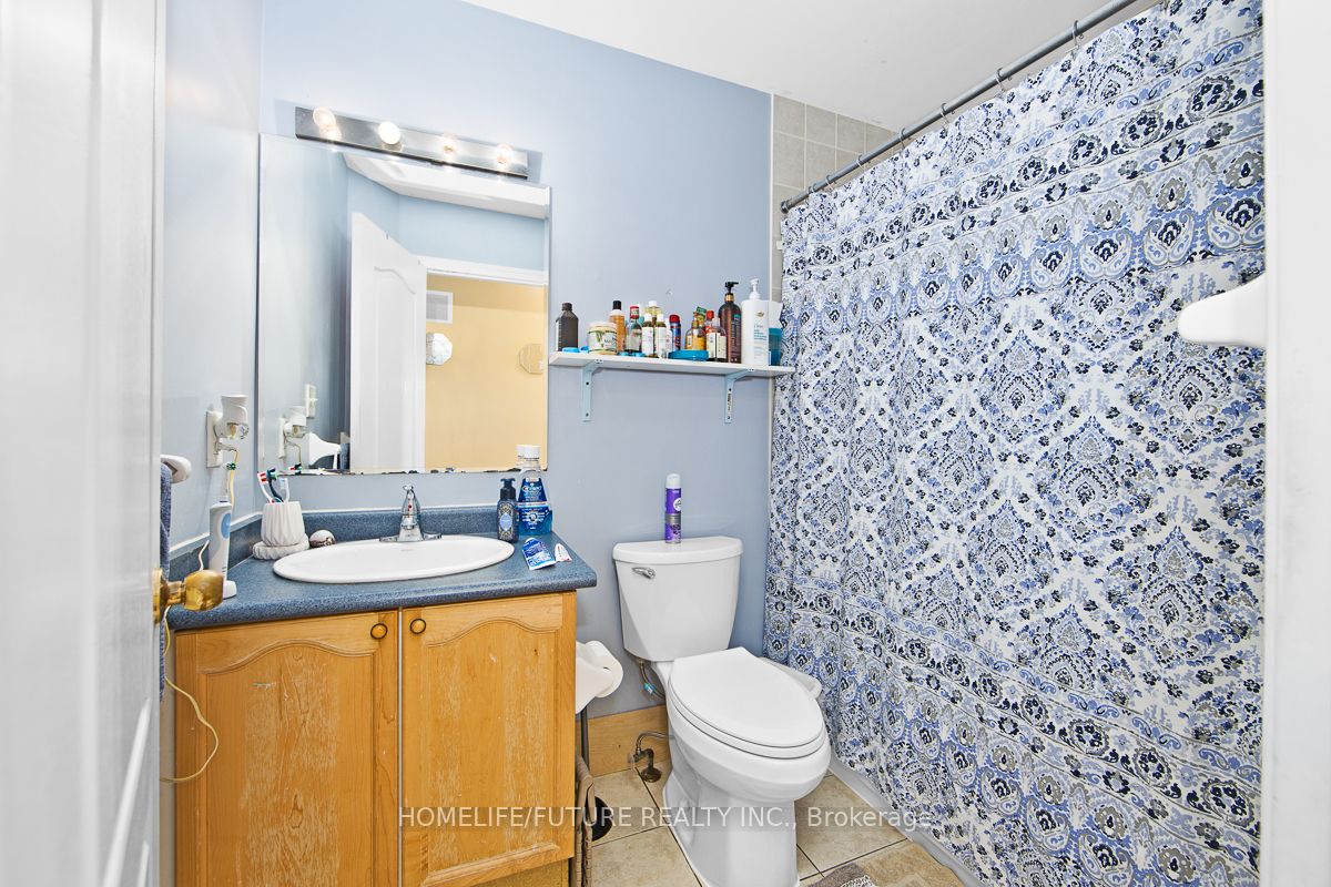 94 Staines Road, Toronto, ON M1X 1Y9