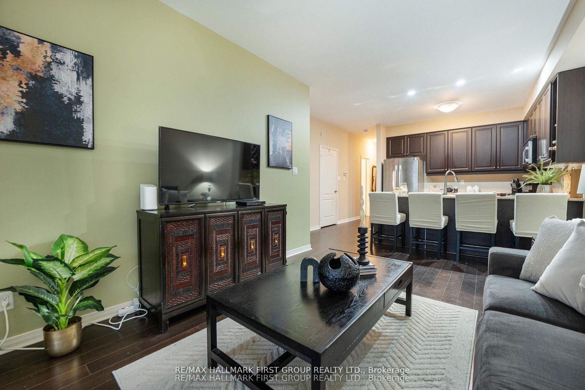 70 Lovegrove Lane, Ajax, ON L1S 0E7