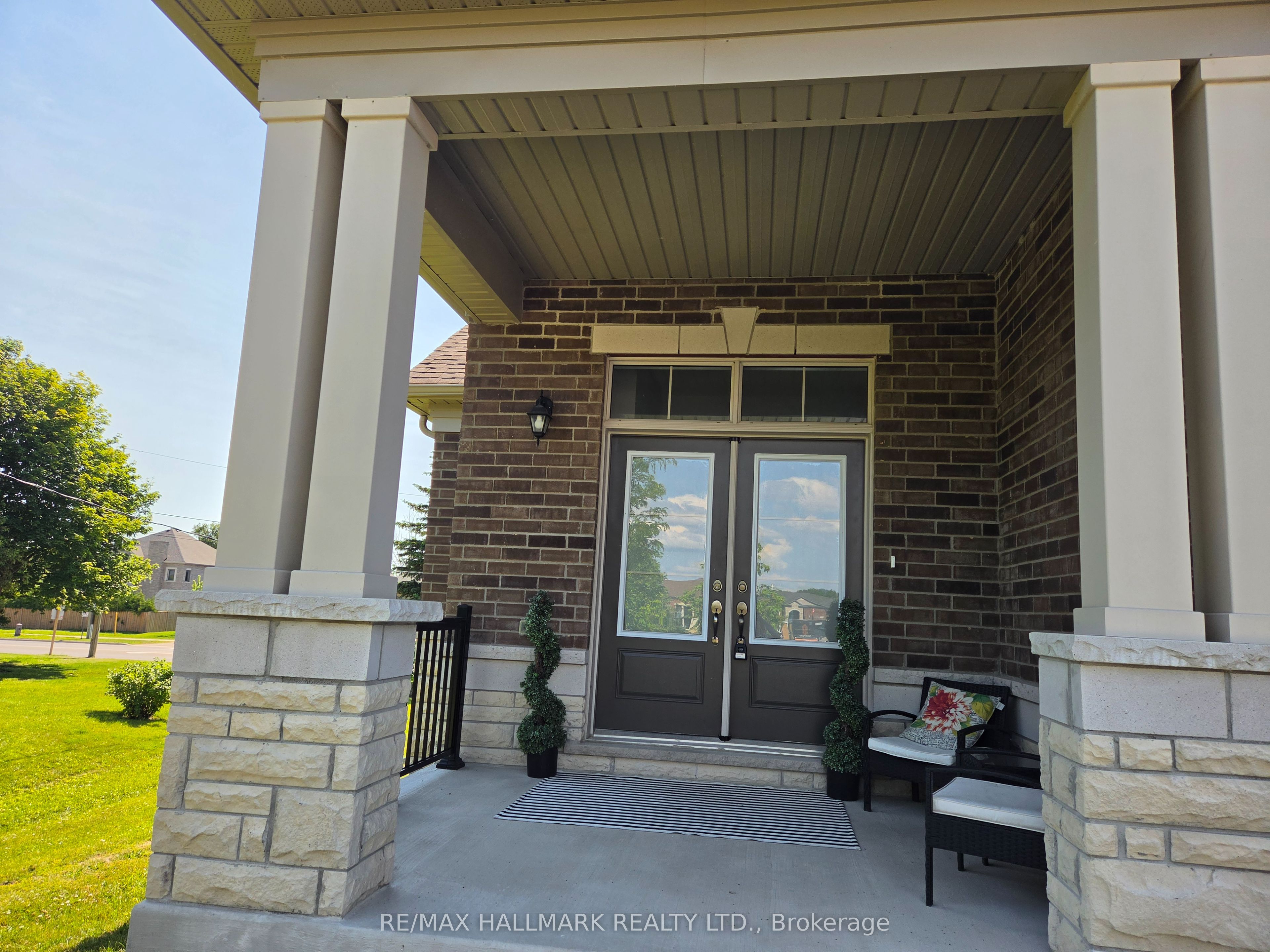 2 Holtby Court, Scugog, ON L9L 0B4