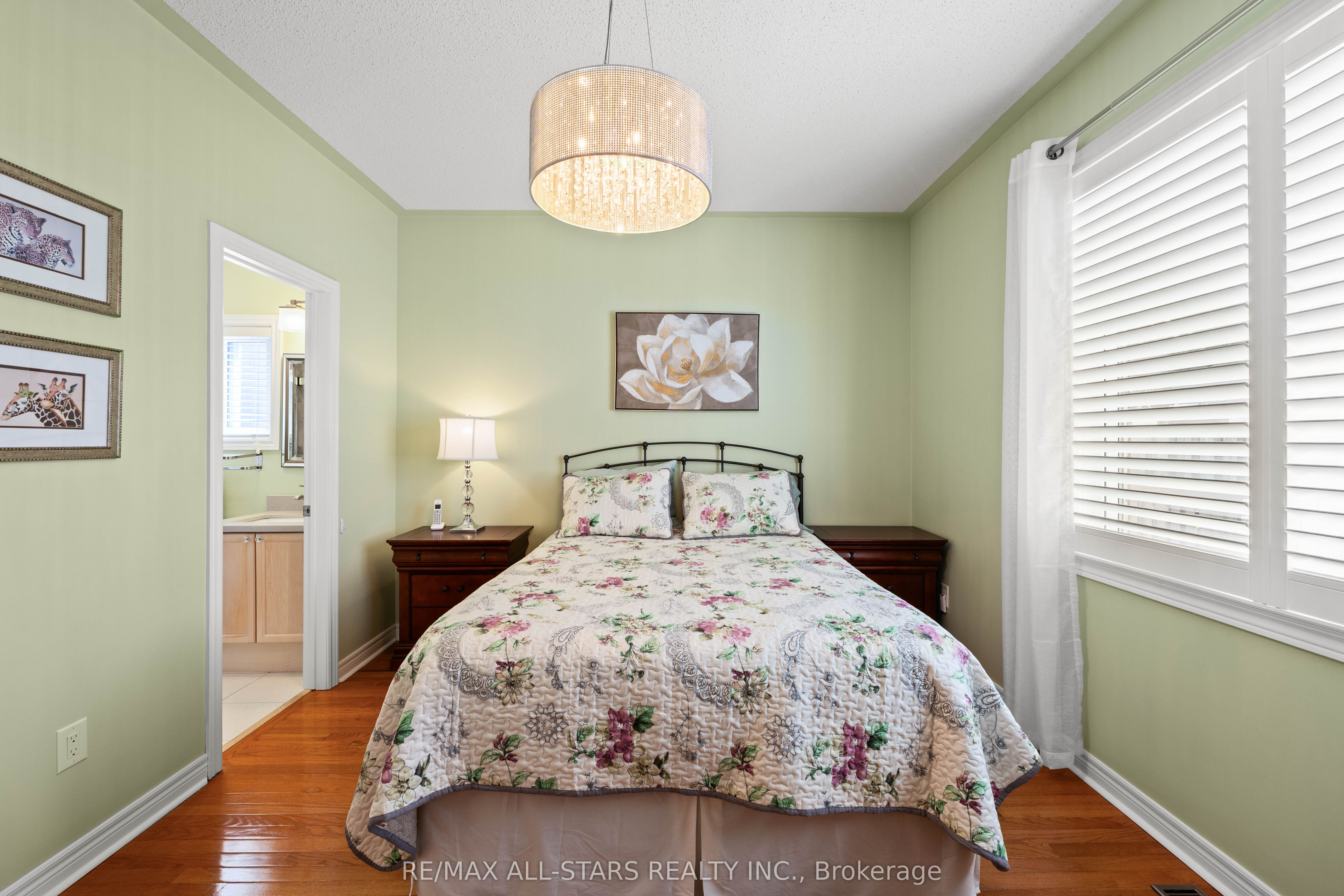 76 Chimney Hill Way, Scugog, ON L9L 2E1