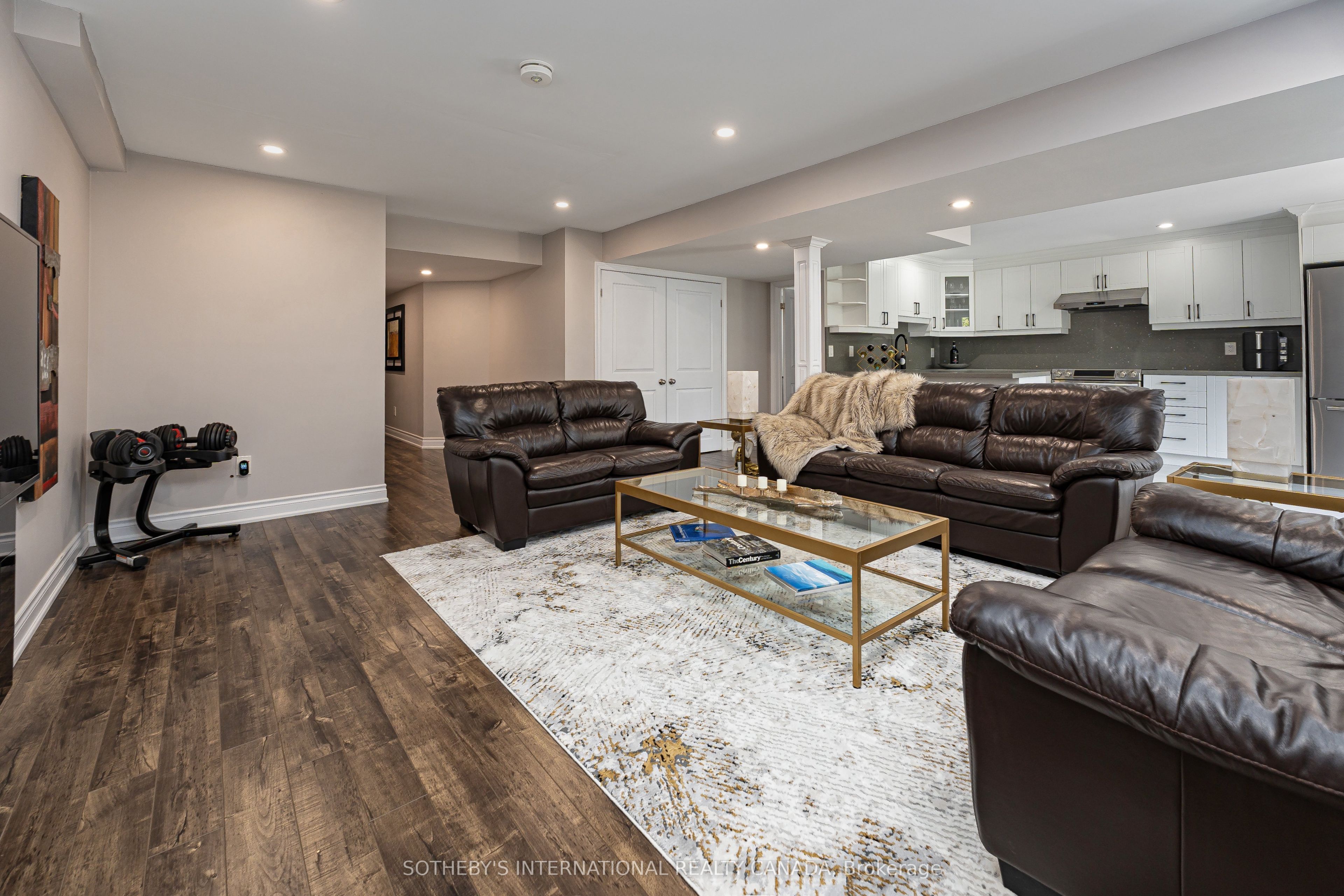 1056 Foxtail Crescent, Pickering, ON L1X 0E7