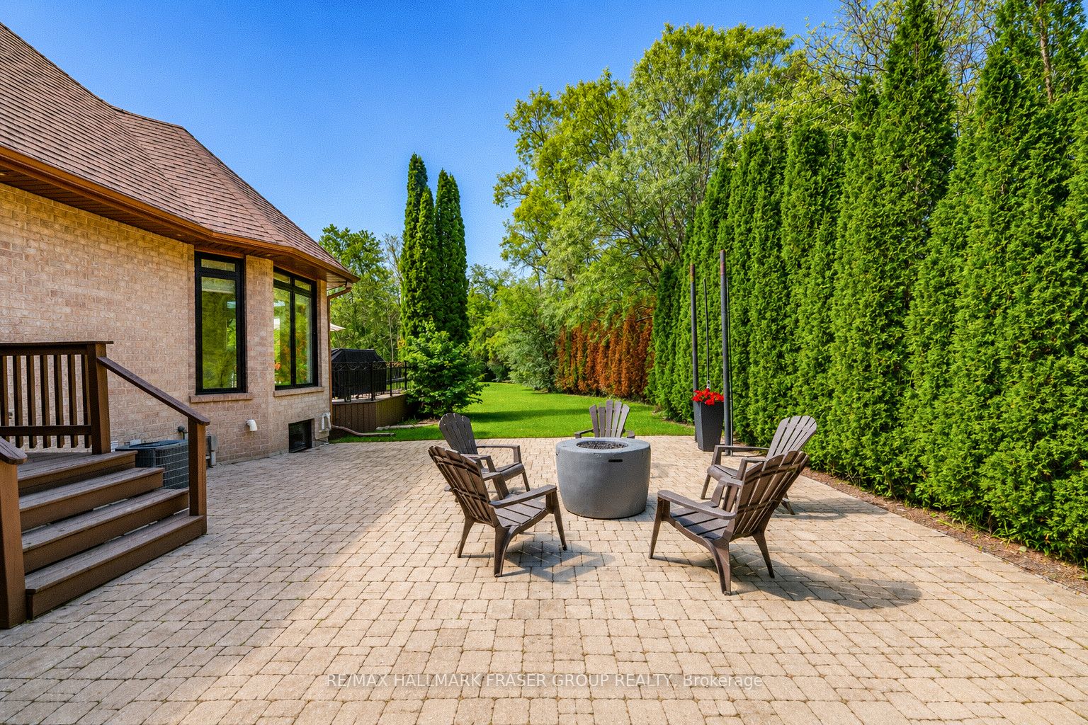 14 Fielding Court, Ajax, ON L1T 4W5