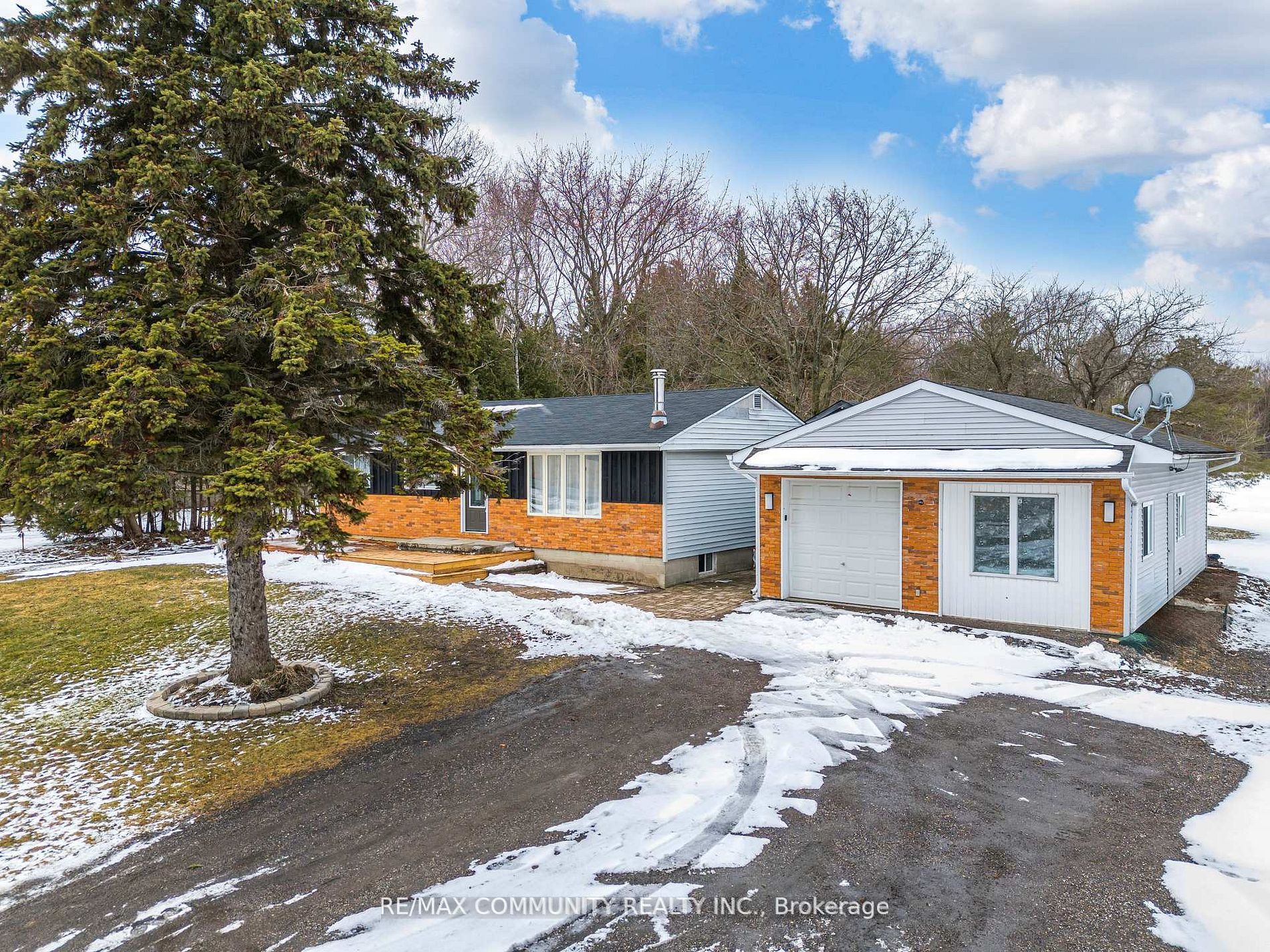 11490 Simcoe Street, Scugog, ON L9L 1B3