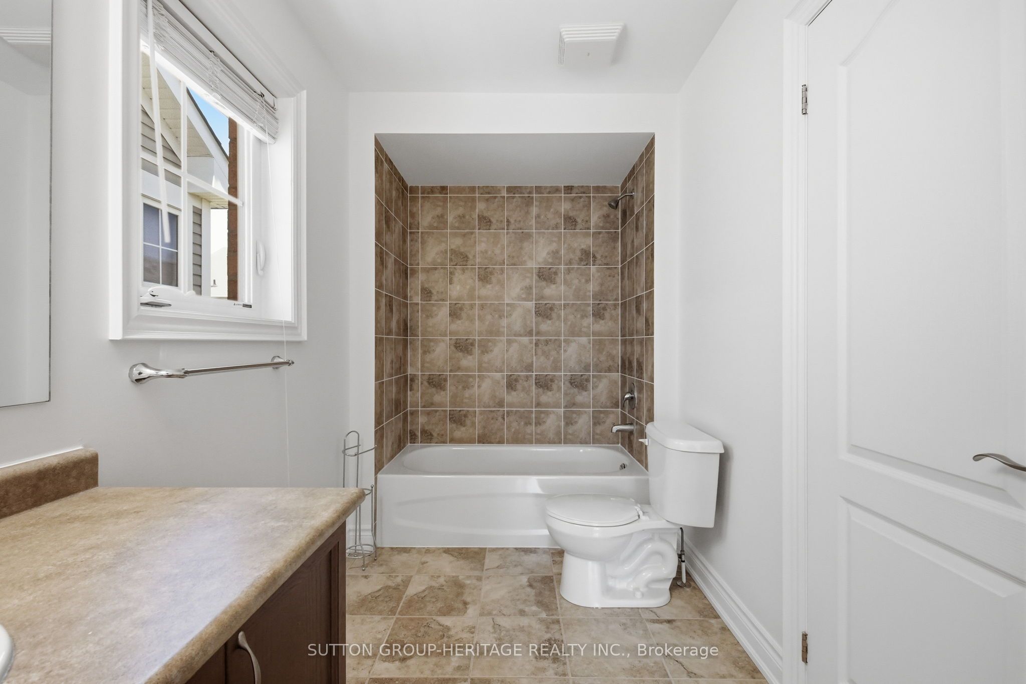 58 Gerry Ravary Place, Whitby, ON L1M 0J1