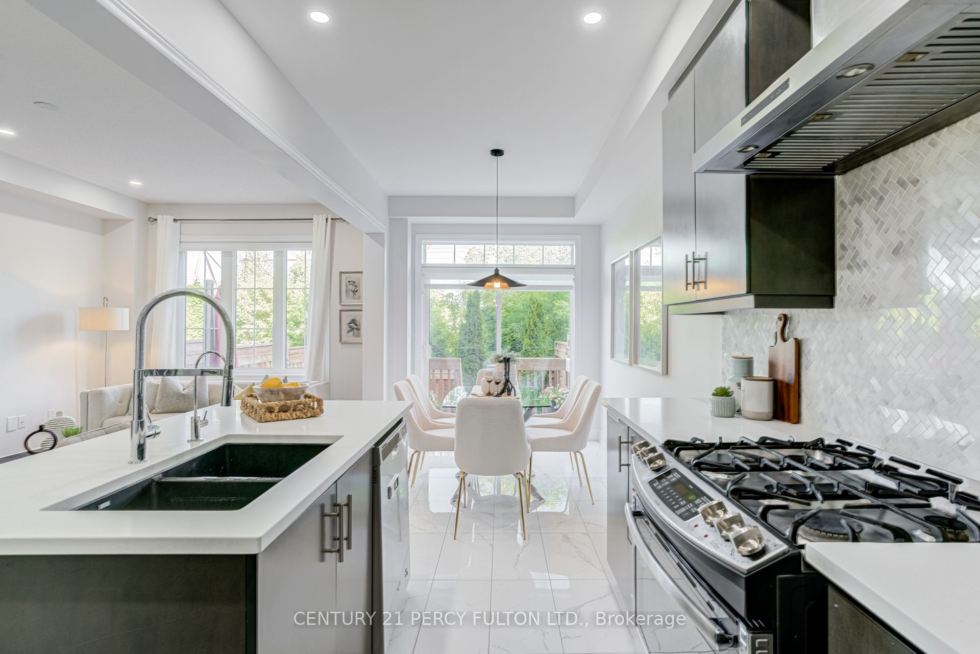 1965 Altona Road 24, Pickering, ON L1V 0E5