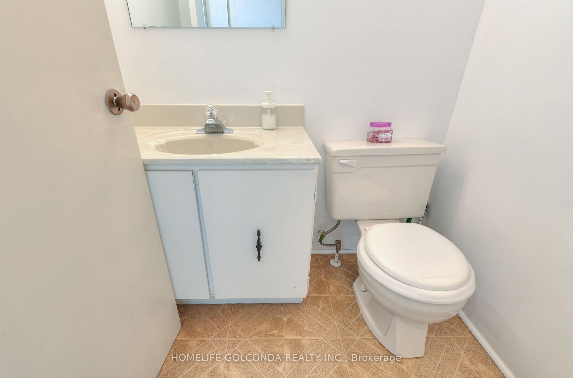8 Glen Springs Drive, Toronto, ON M1W 1X8