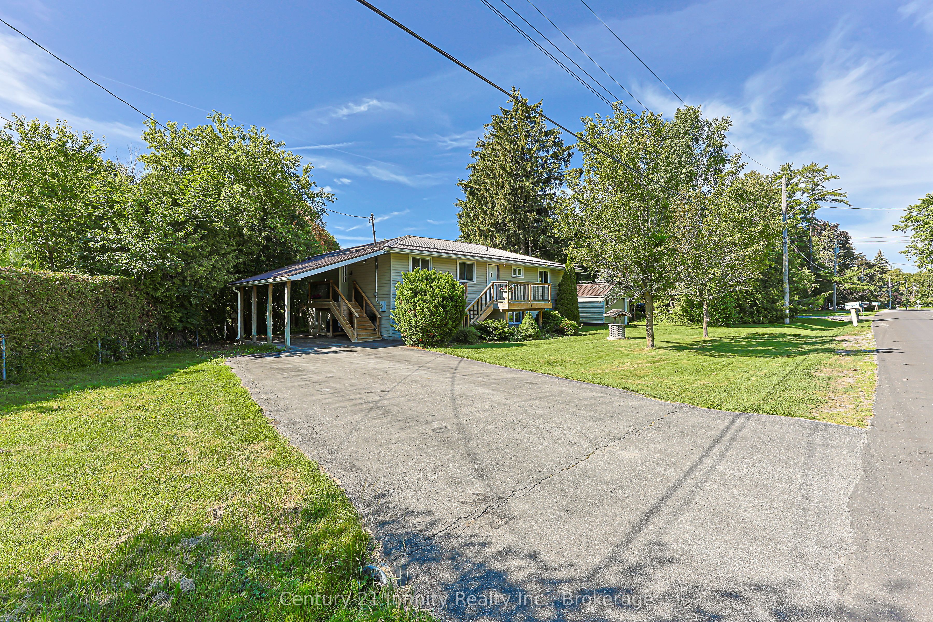 7 Robmar Street, Whitby, ON L1M 1T8