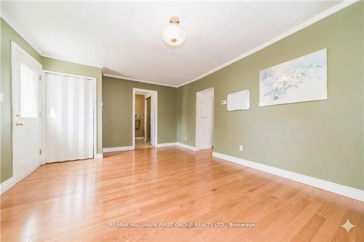 24 George Street, Ajax, ON L1S 1S5